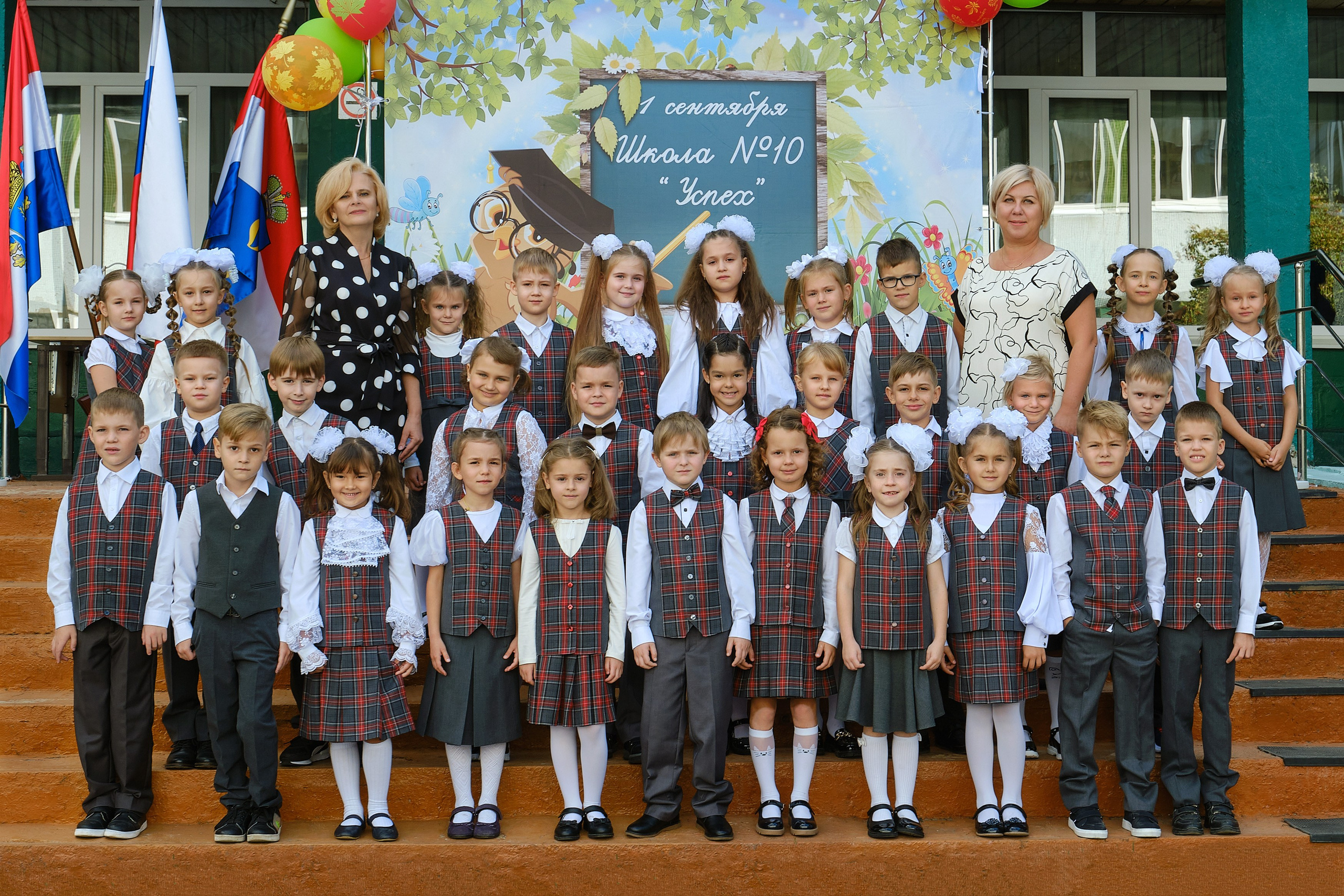 Фотосессия 1 сентября для 1 класса в школе | Фотограф на 1 сентября в Самаре