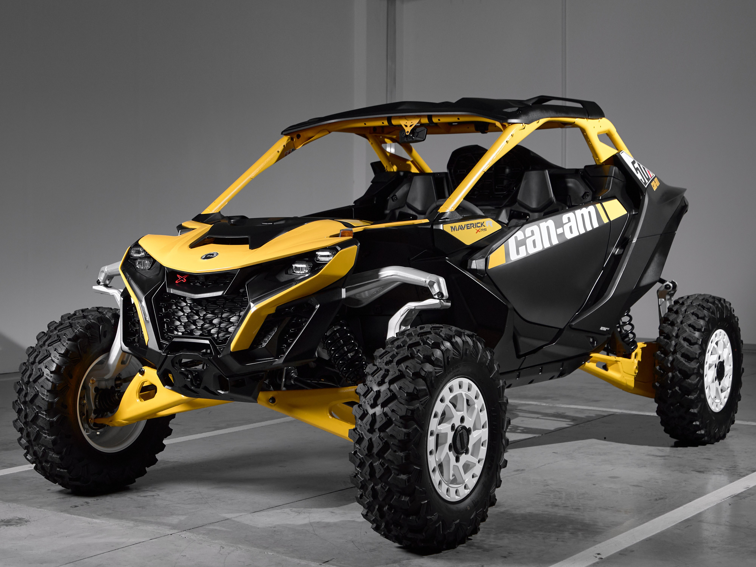 Автомобильный фотограф в Санкт-Петербурге Антон Гумен | Фотосессии авто для автосалонов