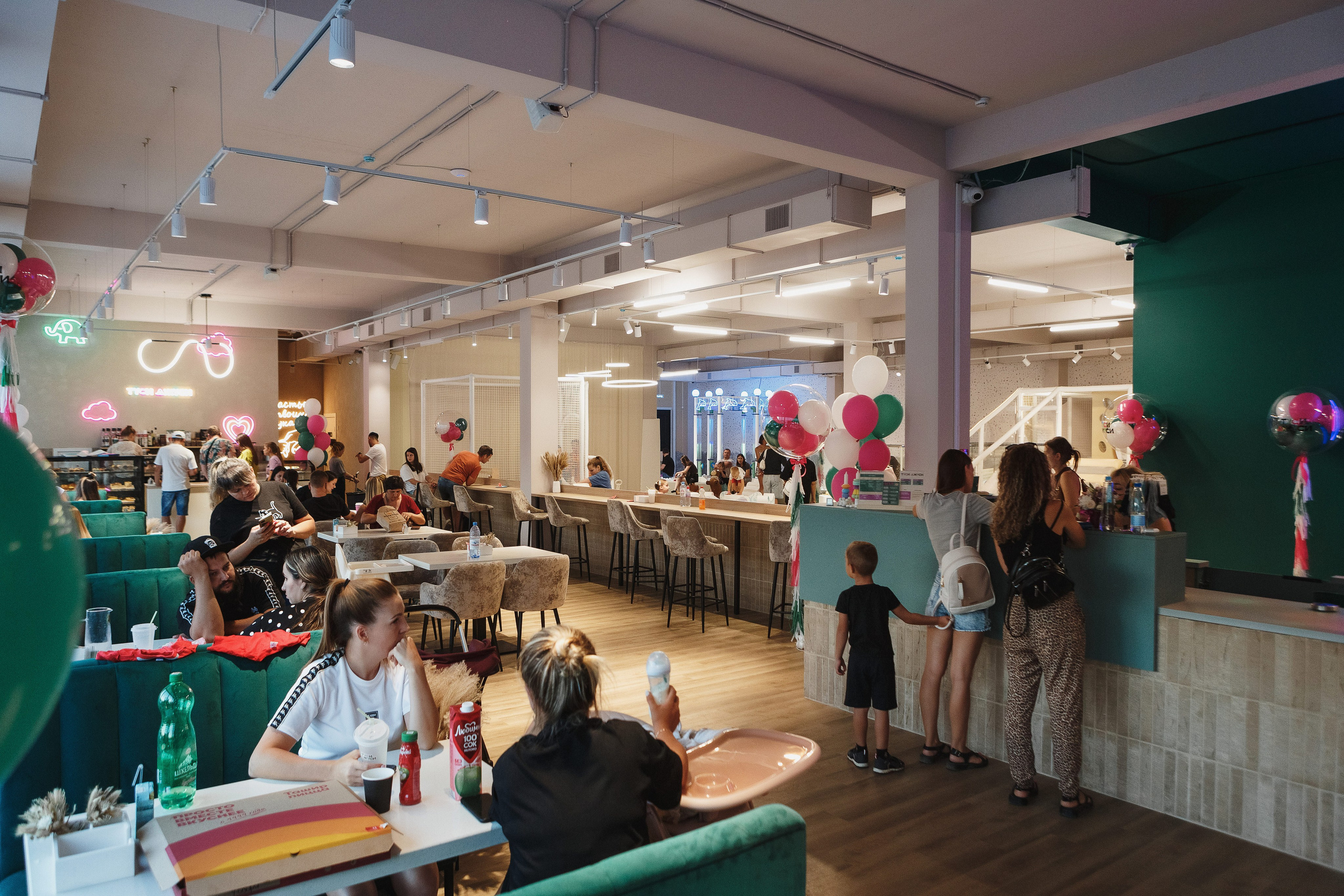 Туси Джуси Таганрог — Яркие и Весёлые Фотографии Детской Игровой Зоны. Свадебный и семейный фотограф в Таганроге Бакарюк Антон