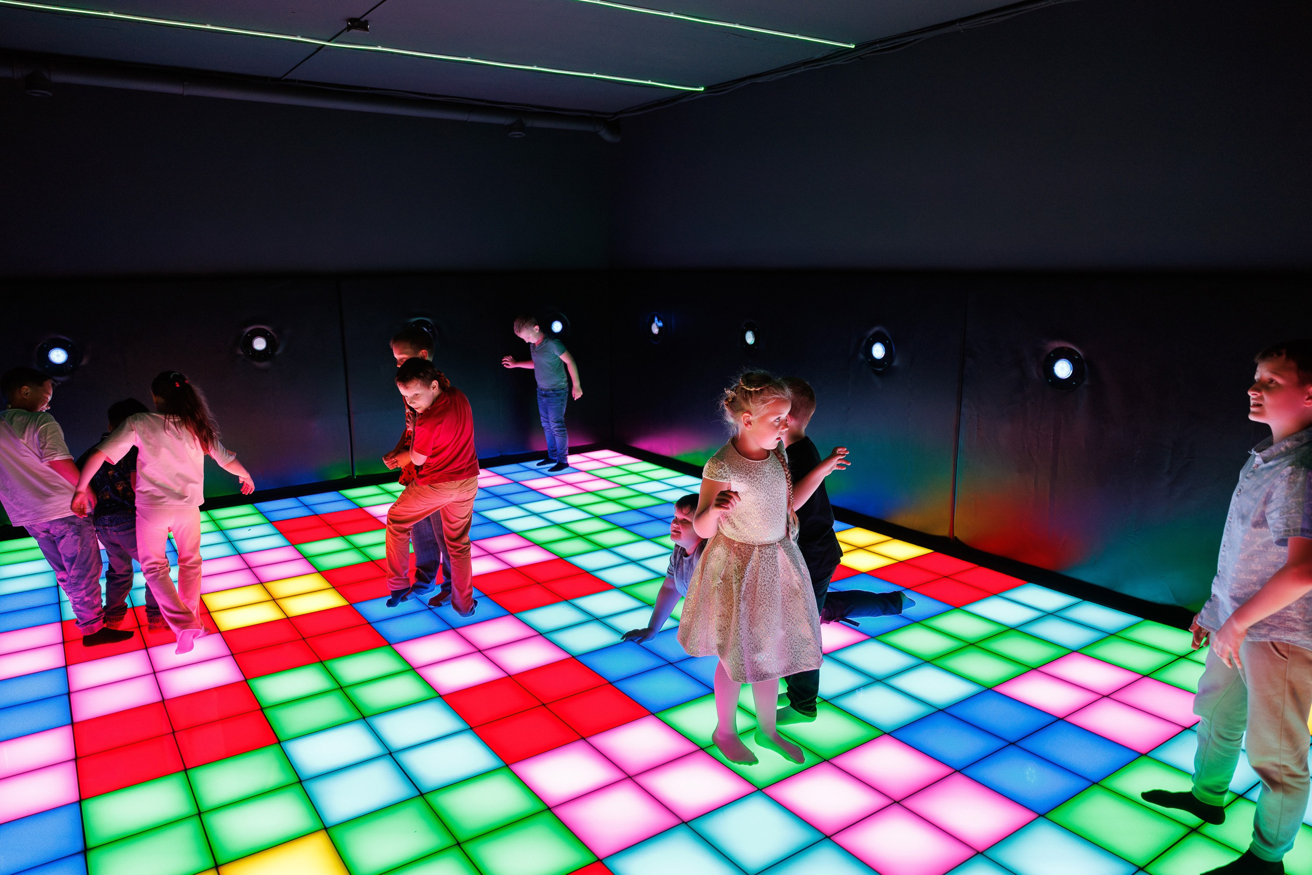 Детский день рождения в студии «Пиксель» в Оренбурге — фотосъёмка праздника