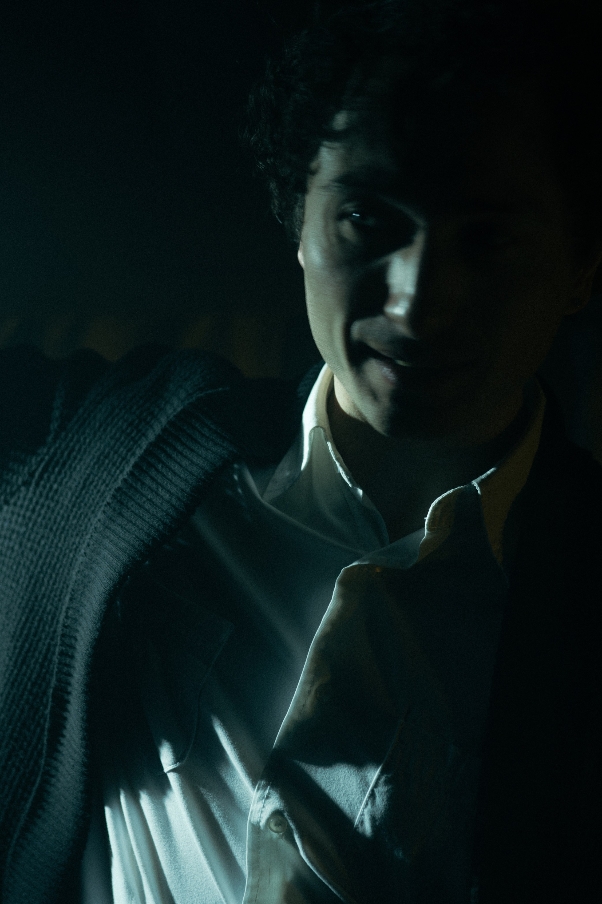 Деревянный макинтош. ДОНЕЦКИЙ НОВЫЙ ТЕАТР