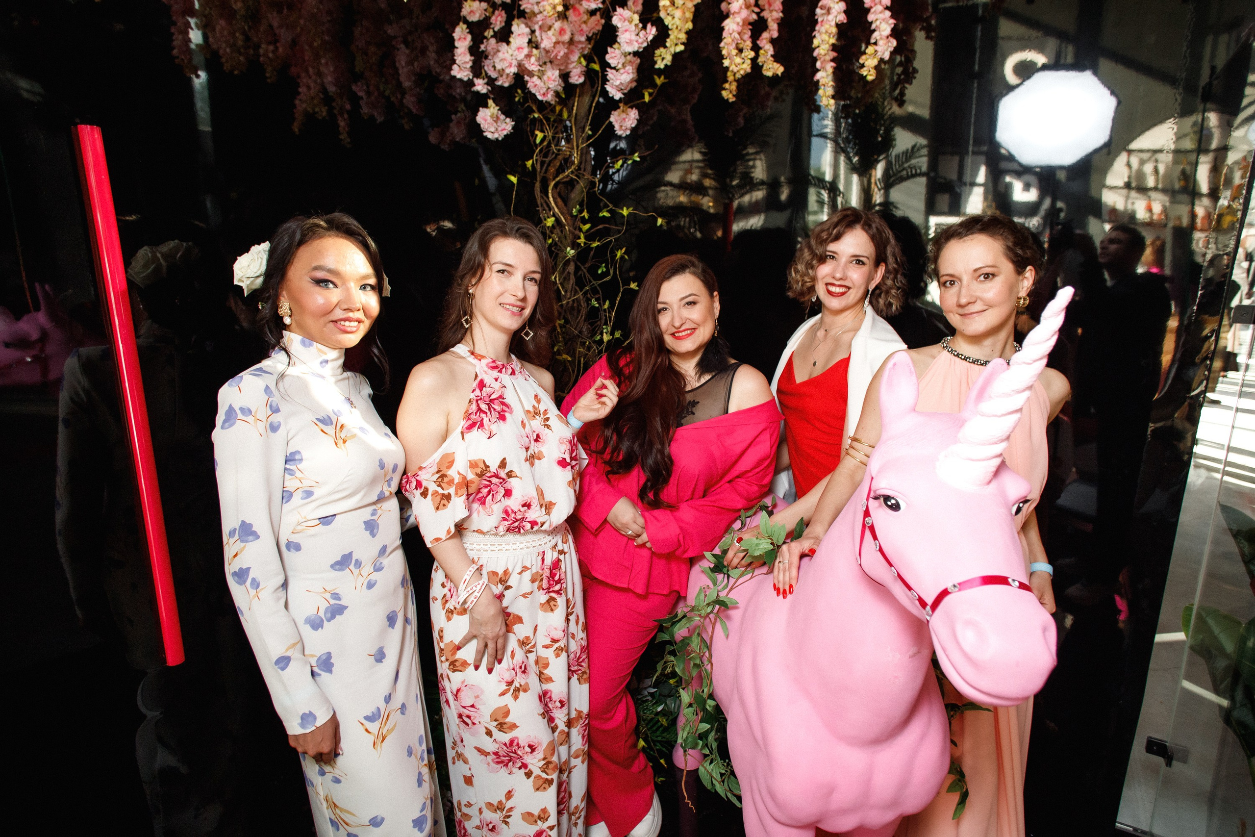 BRAVO FLORA EVENT. СВОИ. ФОТООТЧЕТЫ-СОБЫТИЯ-МЕСТА