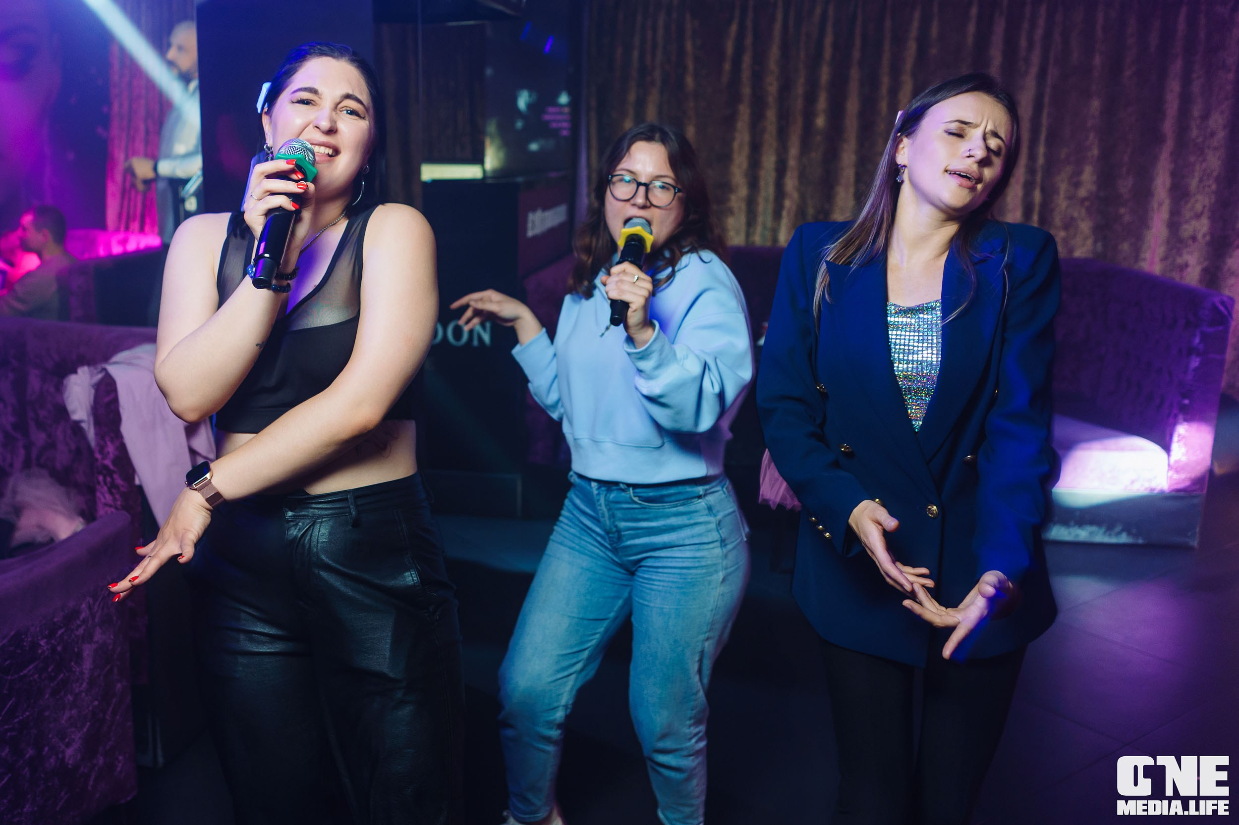 Фоторепортаж из караоке-клуба Эйфория. One Media Life: фоторепортажи, фотоотчеты с мероприятий и заведений