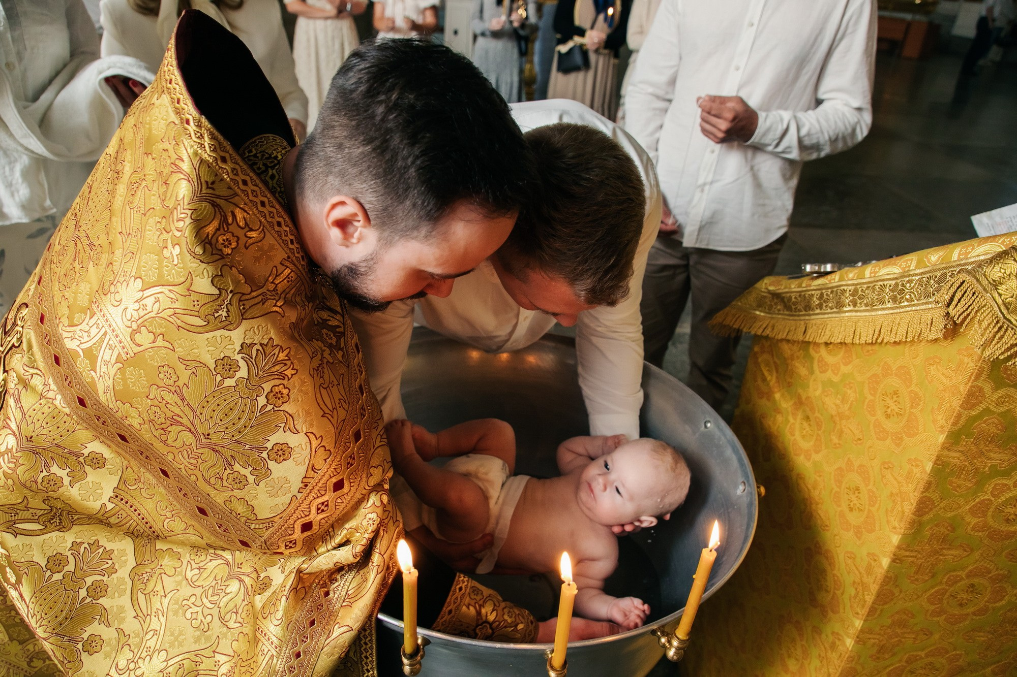 Крещение ребенка в Измайловском соборе СПб, покрестить в питере, цена крещения спб, сколько стоит крещение 2024 2023, где крестить мальчика, где крестить девочку, лучшие храмы для крещения