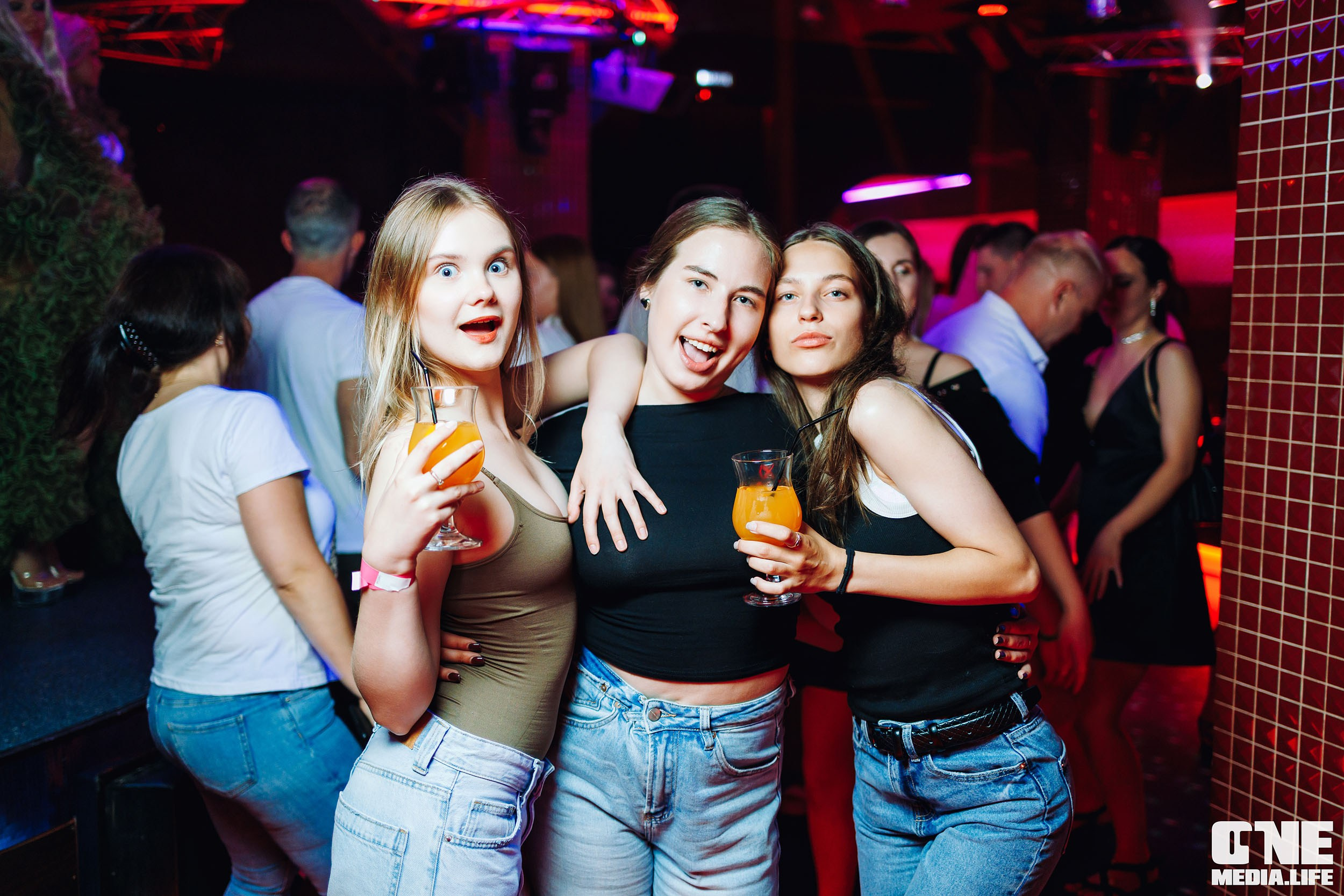 Фоторепортаж из РК Планета. One Media Life: фоторепортажи, фотоотчеты с мероприятий и заведений