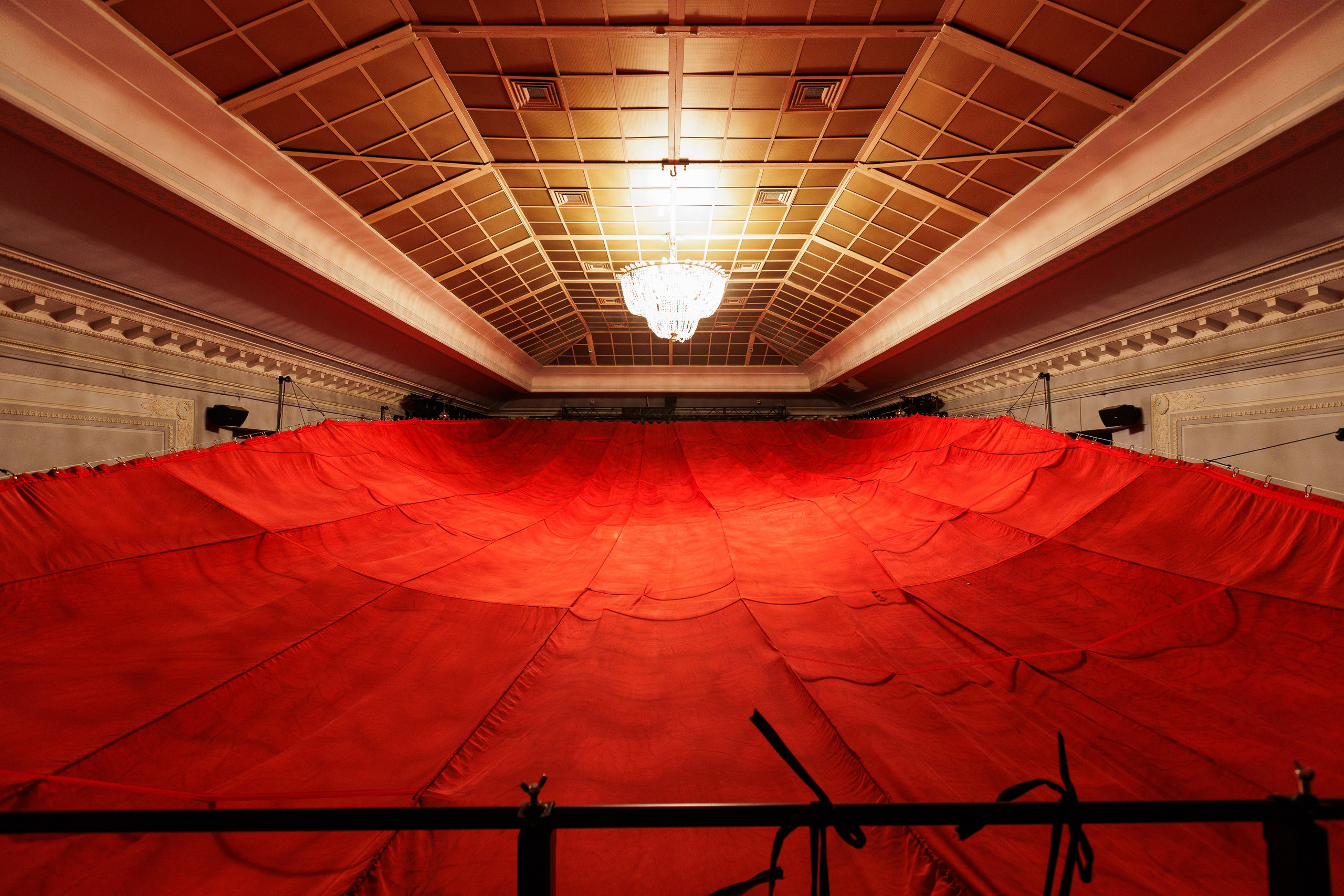 Декорации для спектакля «Алые паруса» | Театр БТК. История занавеса. Превращаем идею в технологию