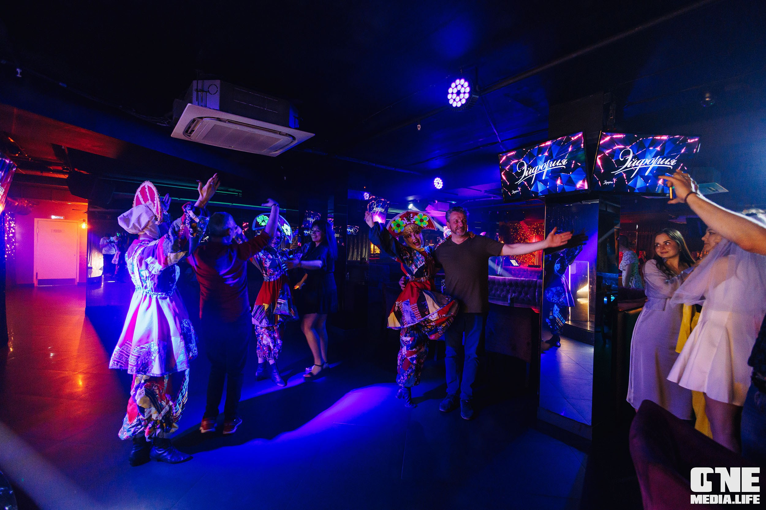 Фоторепортаж из караоке-клуба Эйфория. One Media Life: фоторепортажи, фотоотчеты с мероприятий и заведений