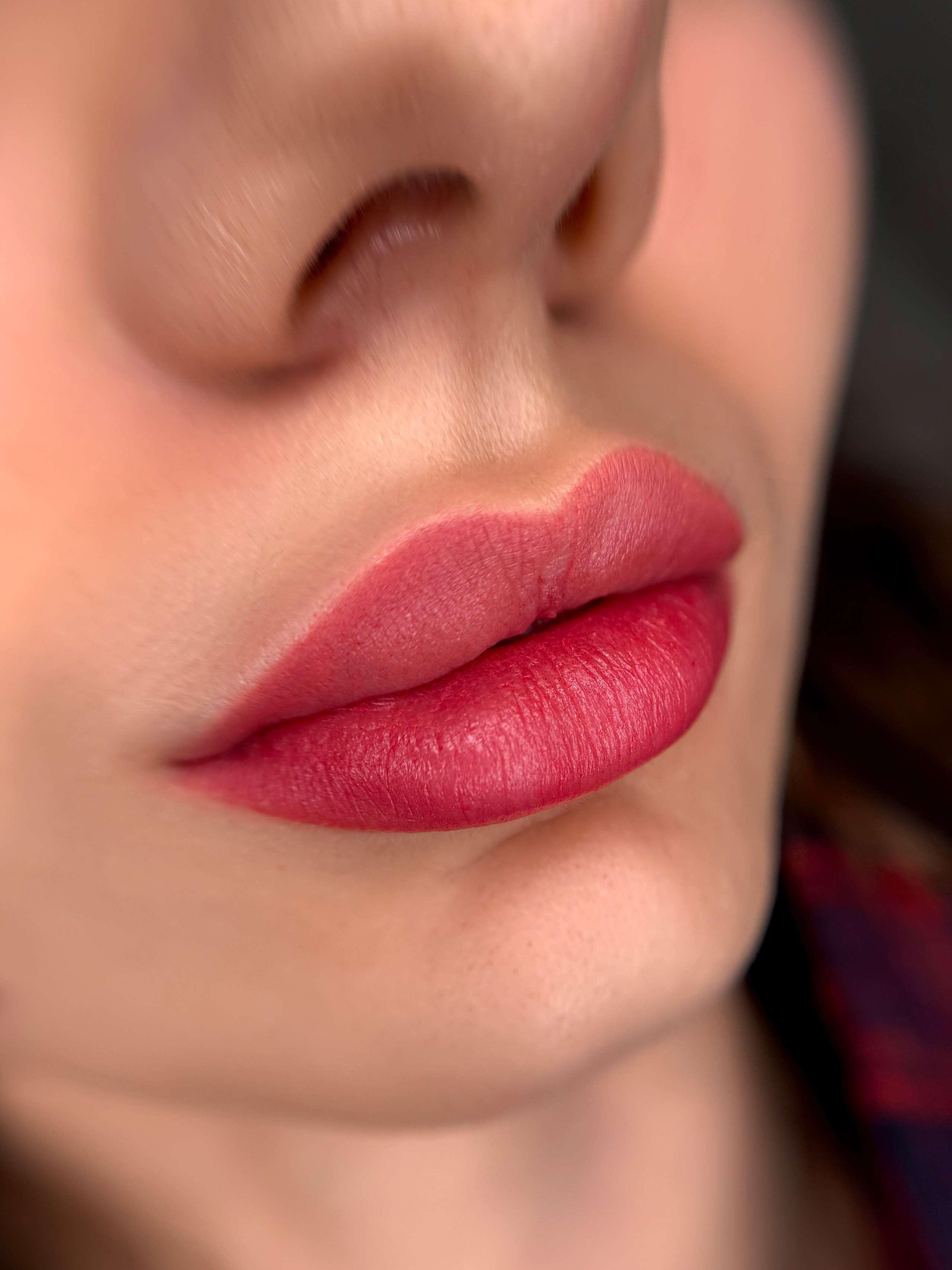 Лена. Студия перманентного макияжа, косметологии и массажа SYMMETRY в Москве, м. Киевская