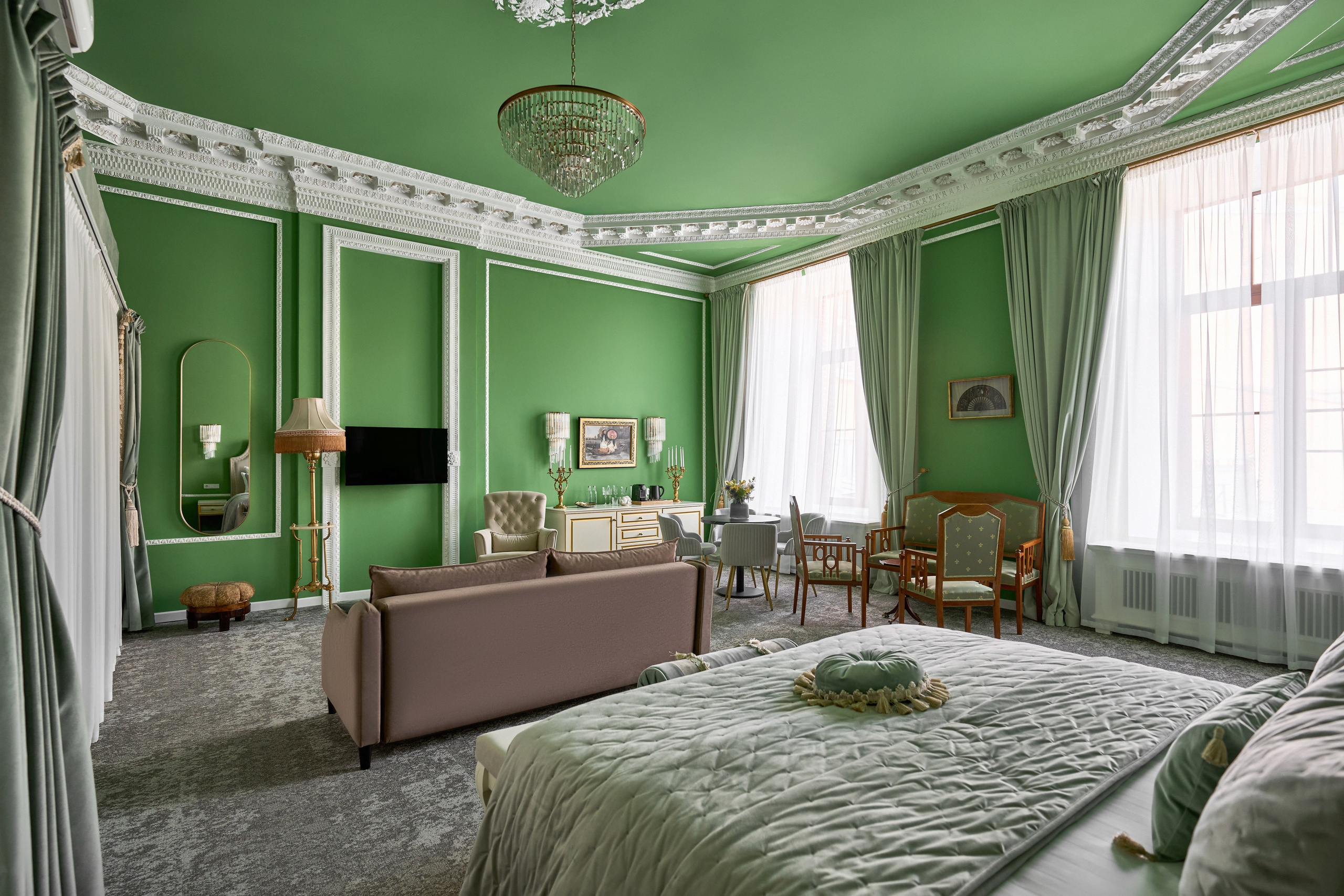 Бутик-отель ACADEMIA Особняк SHUVALOFF