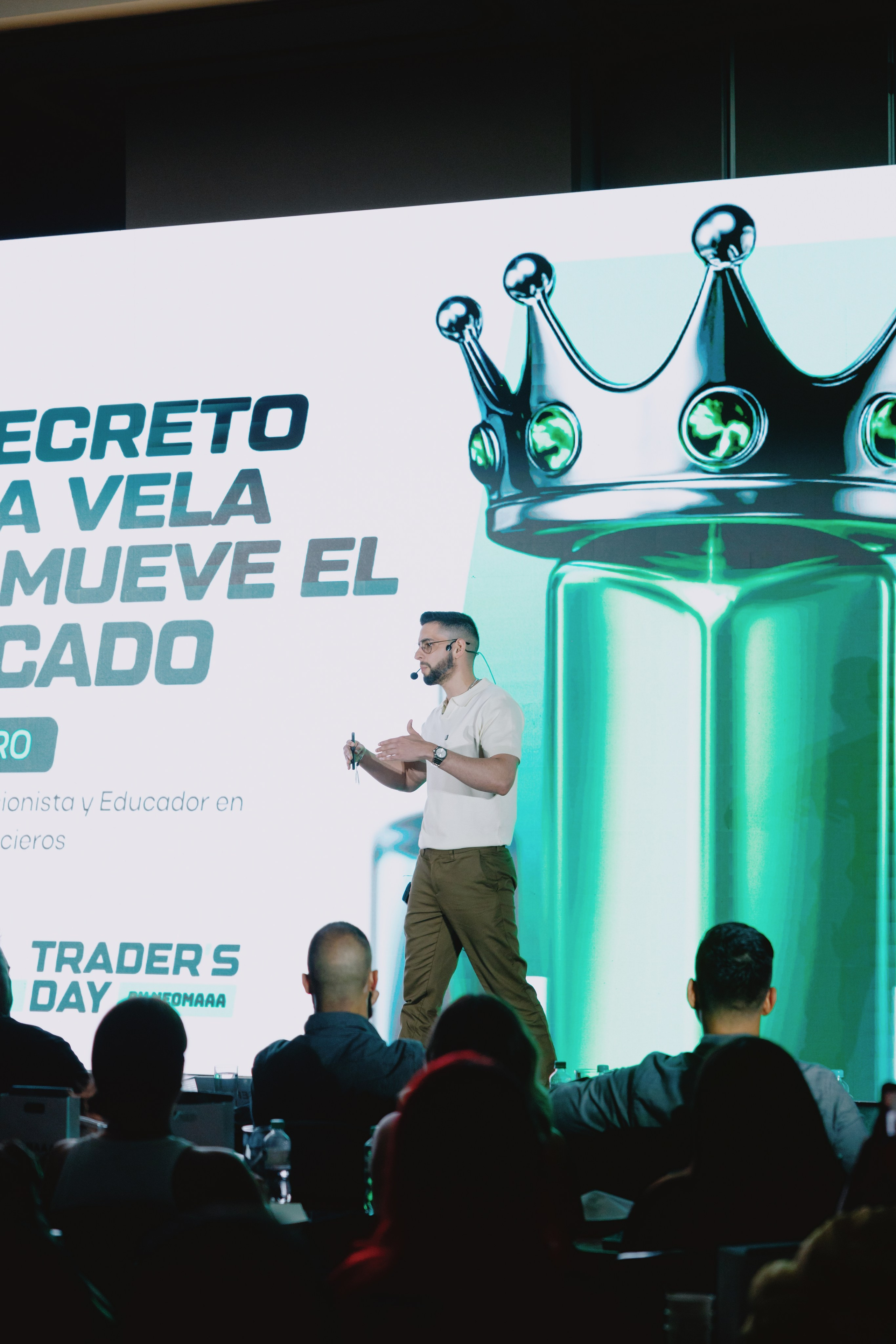 TRADERS DAY By NeomAAA Medellin. NeomAAA Funds Gallery