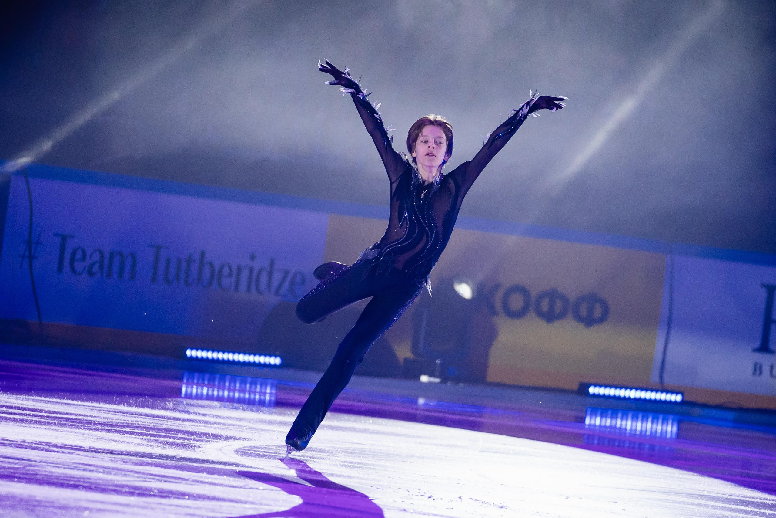 Шоу «Чемпионы на льду» в Новосибирске. Воробьева Ксения — Спортивный и танцевальный фотограф Новосибирск