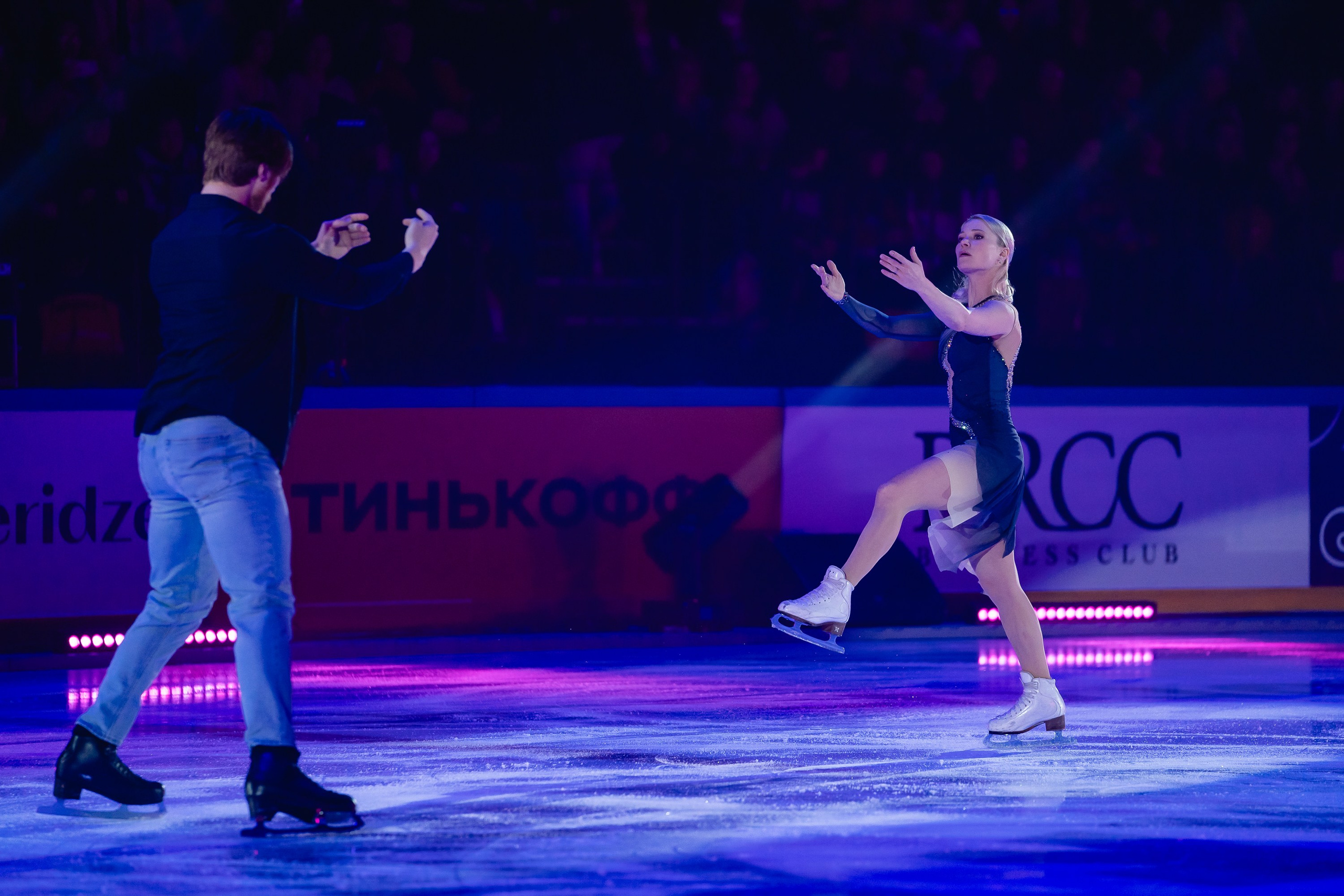 Шоу «Чемпионы на льду» в Новосибирске. Воробьева Ксения — Спортивный и танцевальный фотограф Новосибирск
