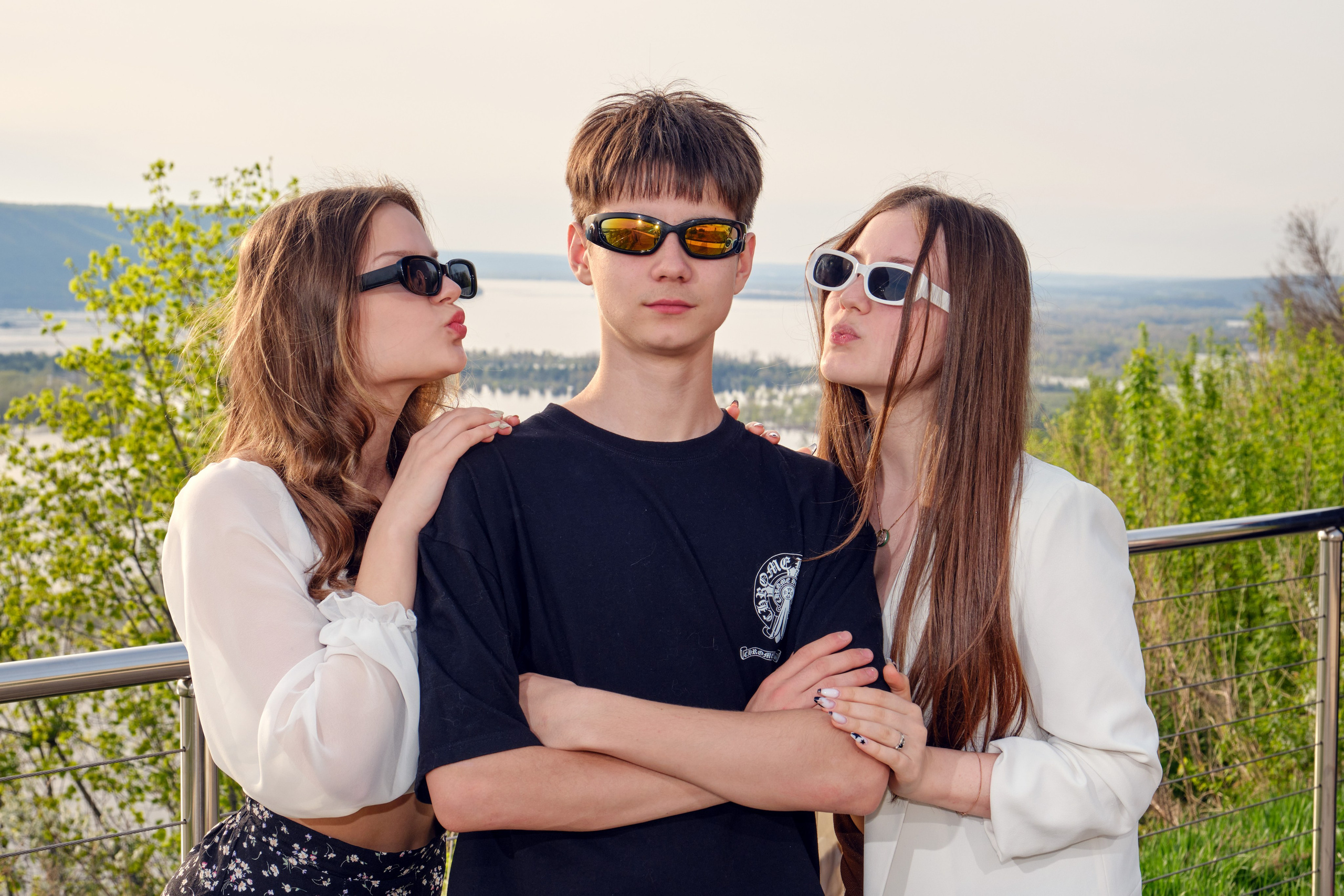 Фотосессия класса и выпускников в студии, в школе, на улице