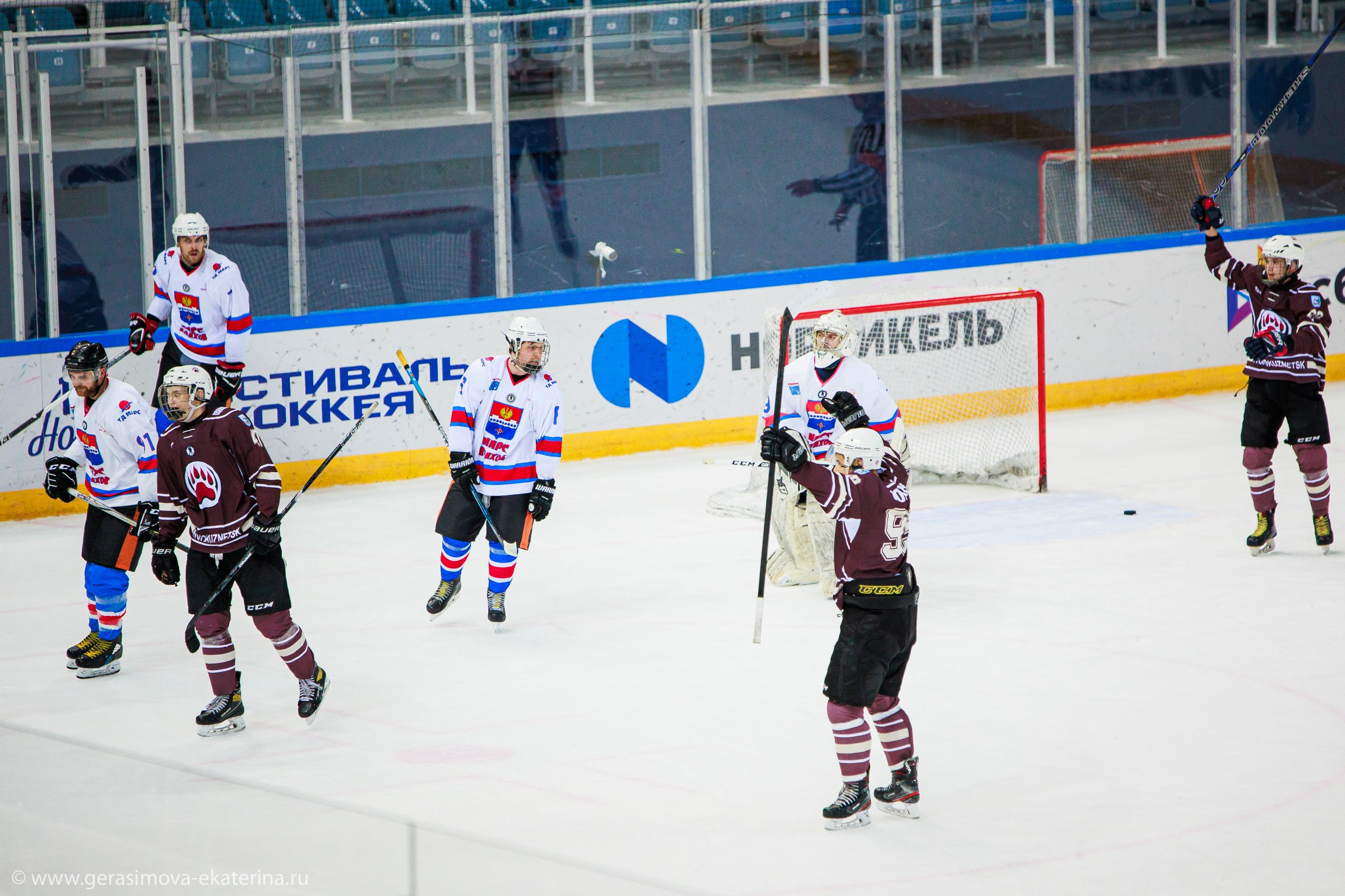 13 Ночная Лига 2024 — фестиваль хоккея. Фотограф Лодейное Поле Екатерина Герасимова в Санкт-Петербурге и Лен. области