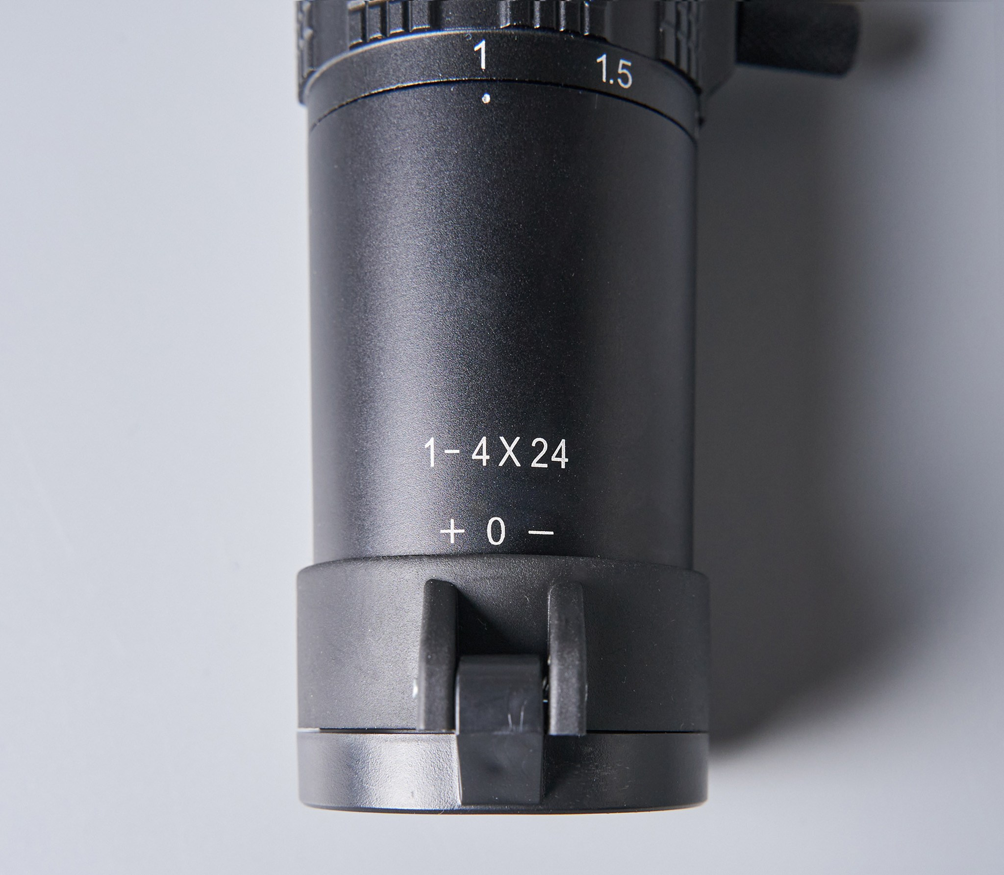 Фотограф для маркетплейсов и интернет магазина в Твери. Фотограф в Твери Захаров Сергей