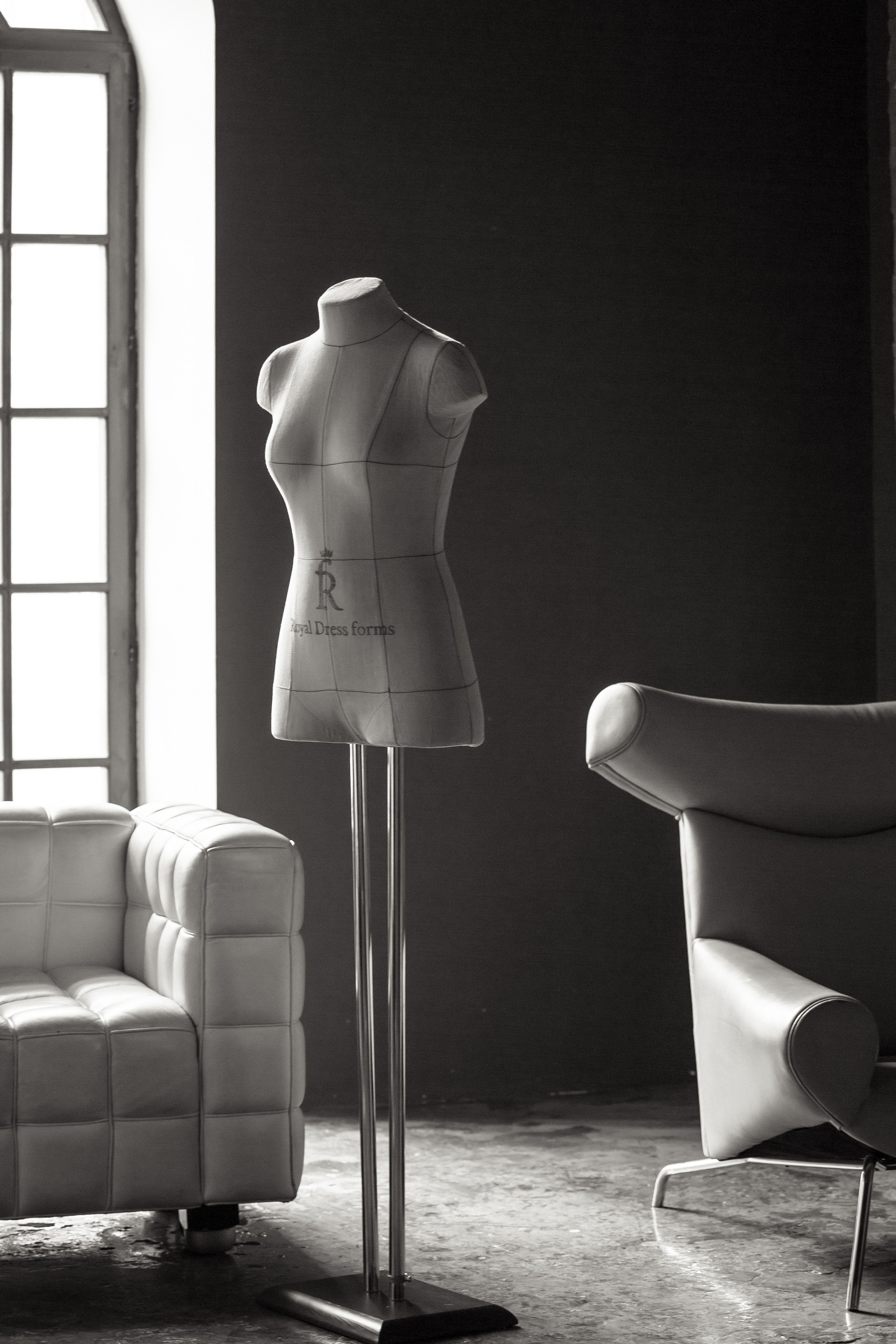 Фотосъёмка производства портновских манекенов для модельеров и дизайнеров одежды Royal Dress Forms. Рекламный, предметный, репортажный, семейный фотограф и художник в Москве