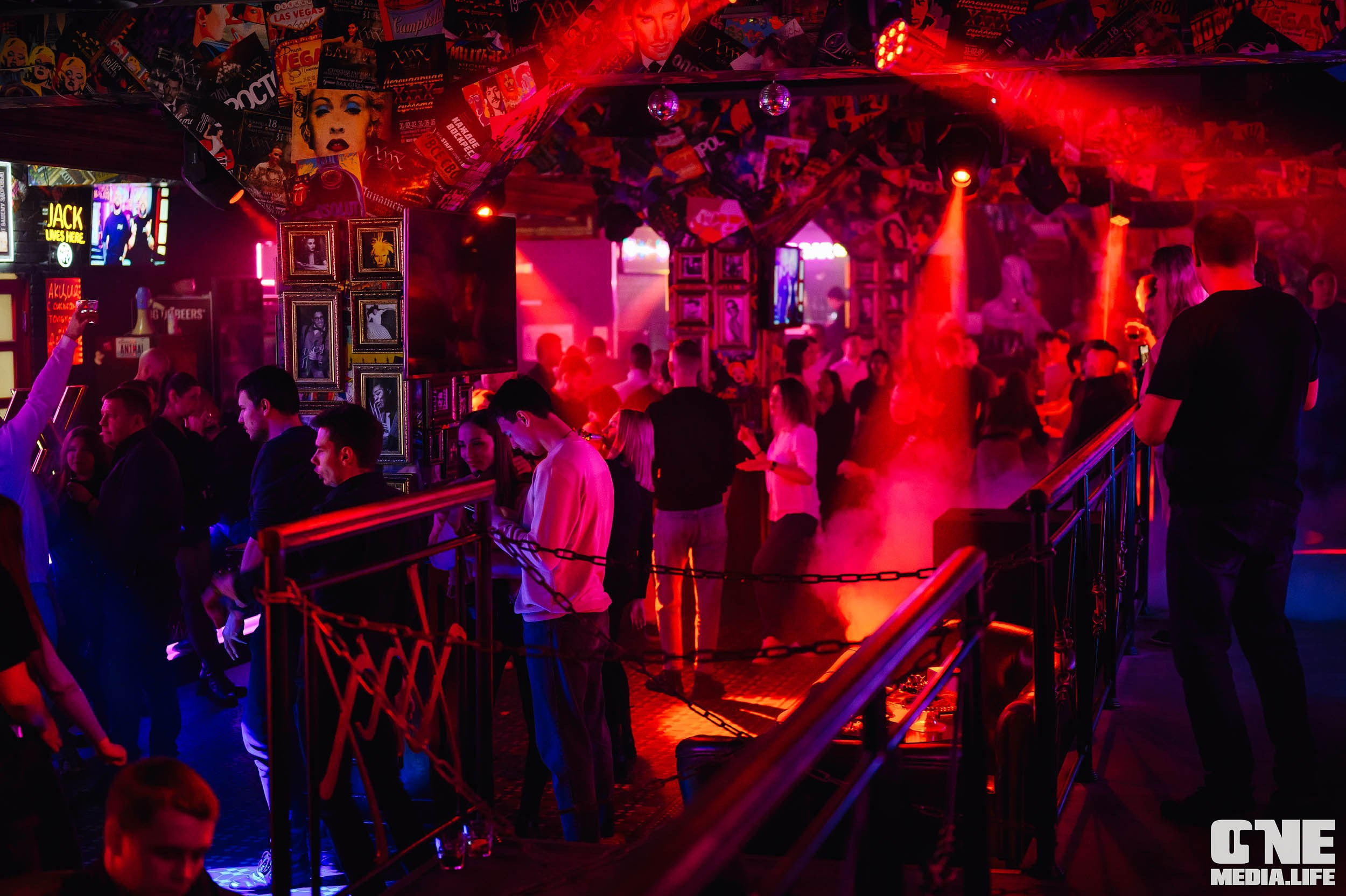 Фотоотчет из экстрим бара XxxX. One Media Life: фоторепортажи, фотоотчеты с мероприятий и заведений
