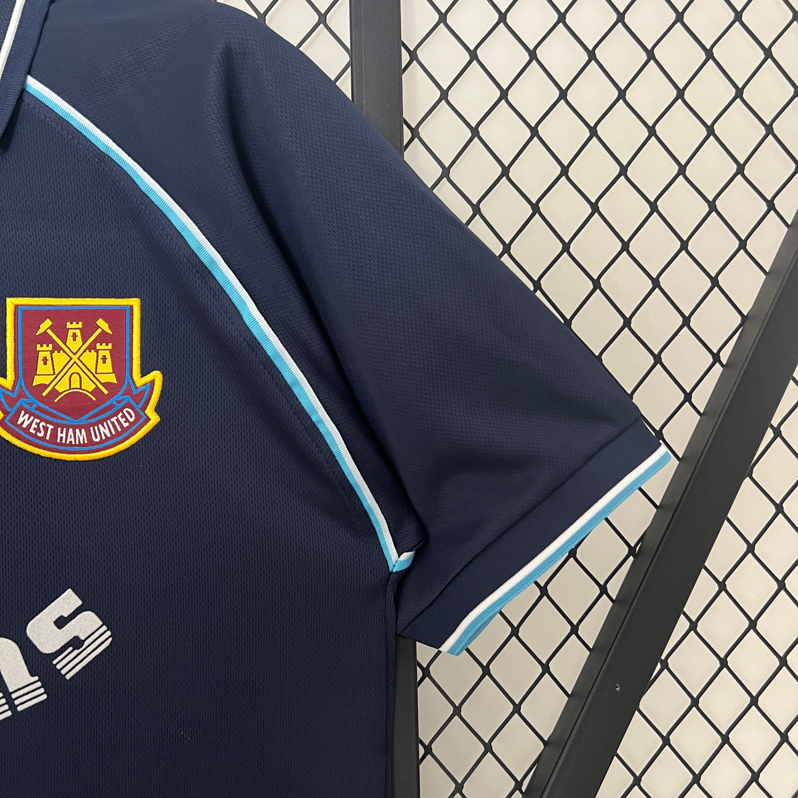 Купить футболку West Ham United 1999-2001. Футбольный магазин — ssw_magazin