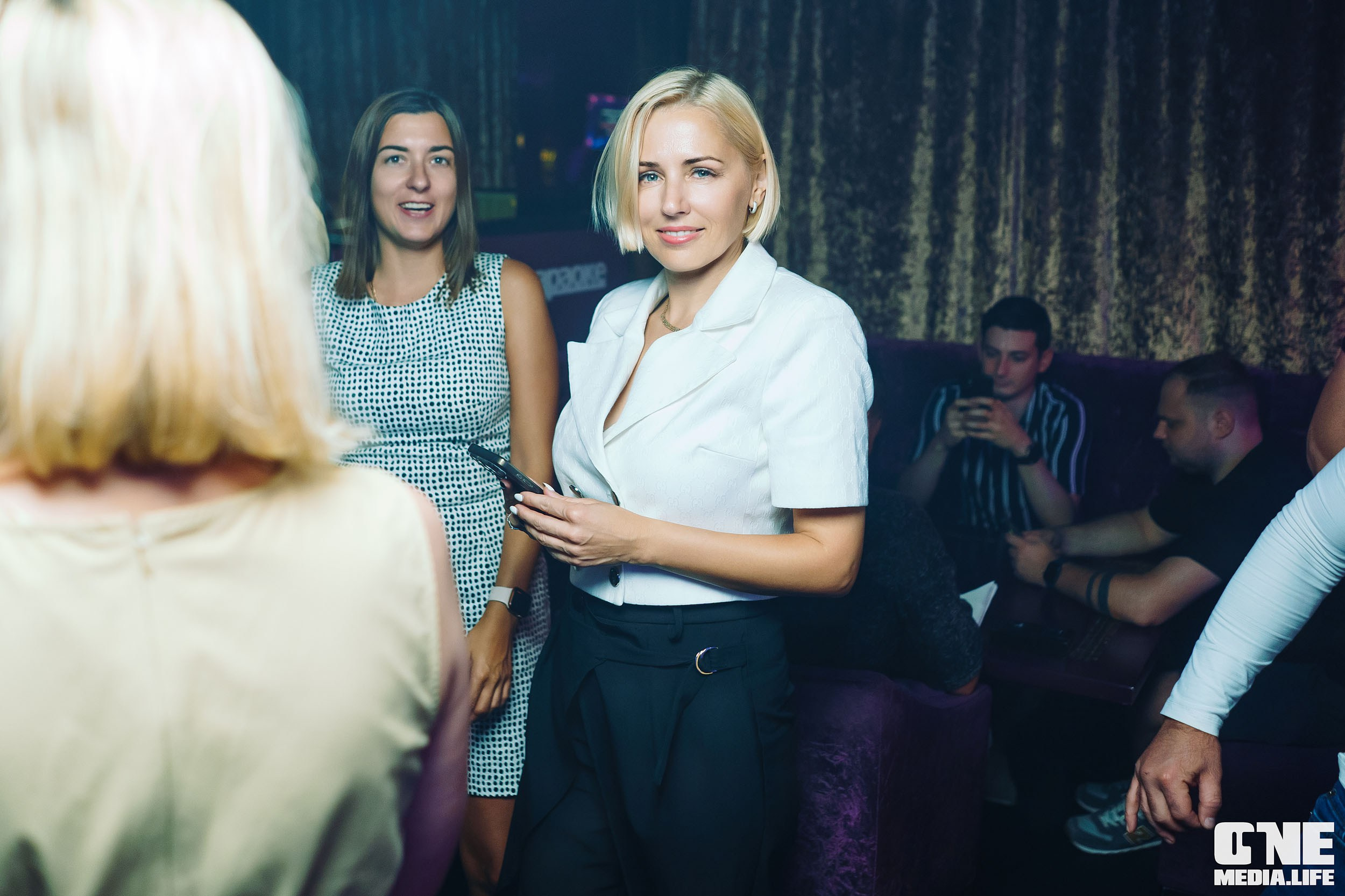 Фоторепортаж из караоке-клуба Эйфория. One Media Life: фоторепортажи, фотоотчеты с мероприятий и заведений