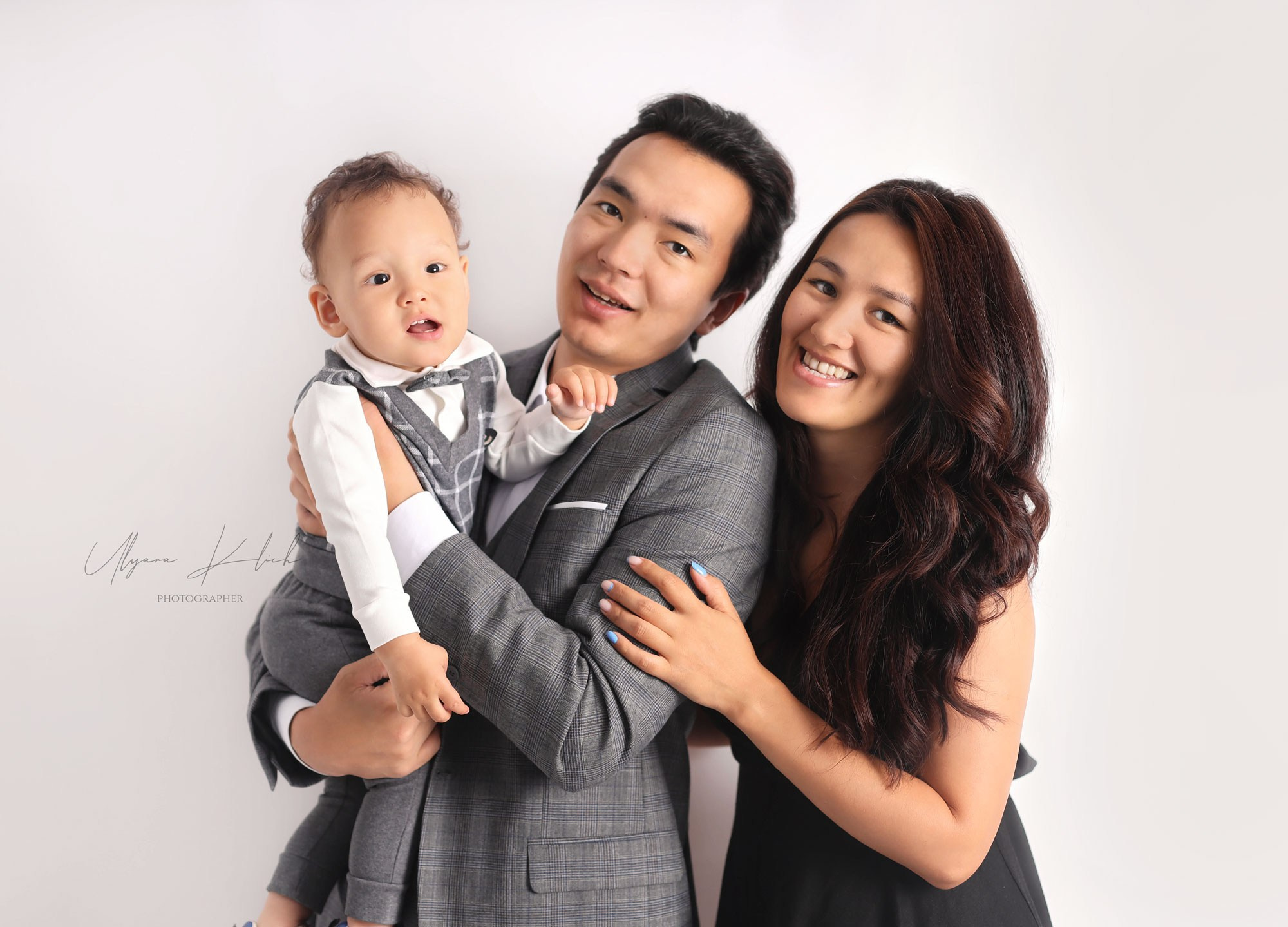 Годовасие. Фотограф беременности, новорожденных и детей до года в Астане