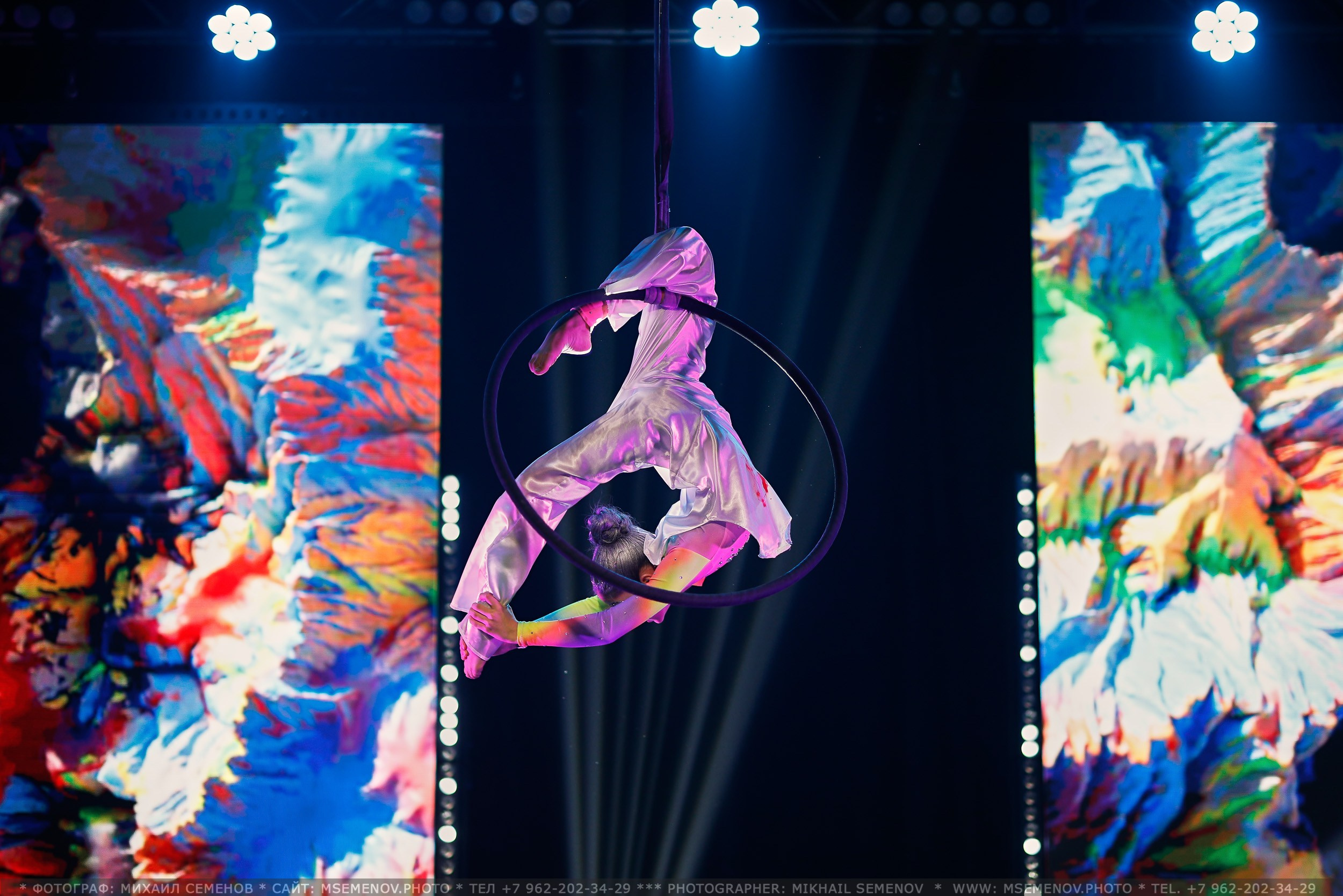 Анонс фоторепортажа с Концерта Грация. POLE DANCE. Photographer for business Mikhail Semenov. Aqua photo studio, photo school