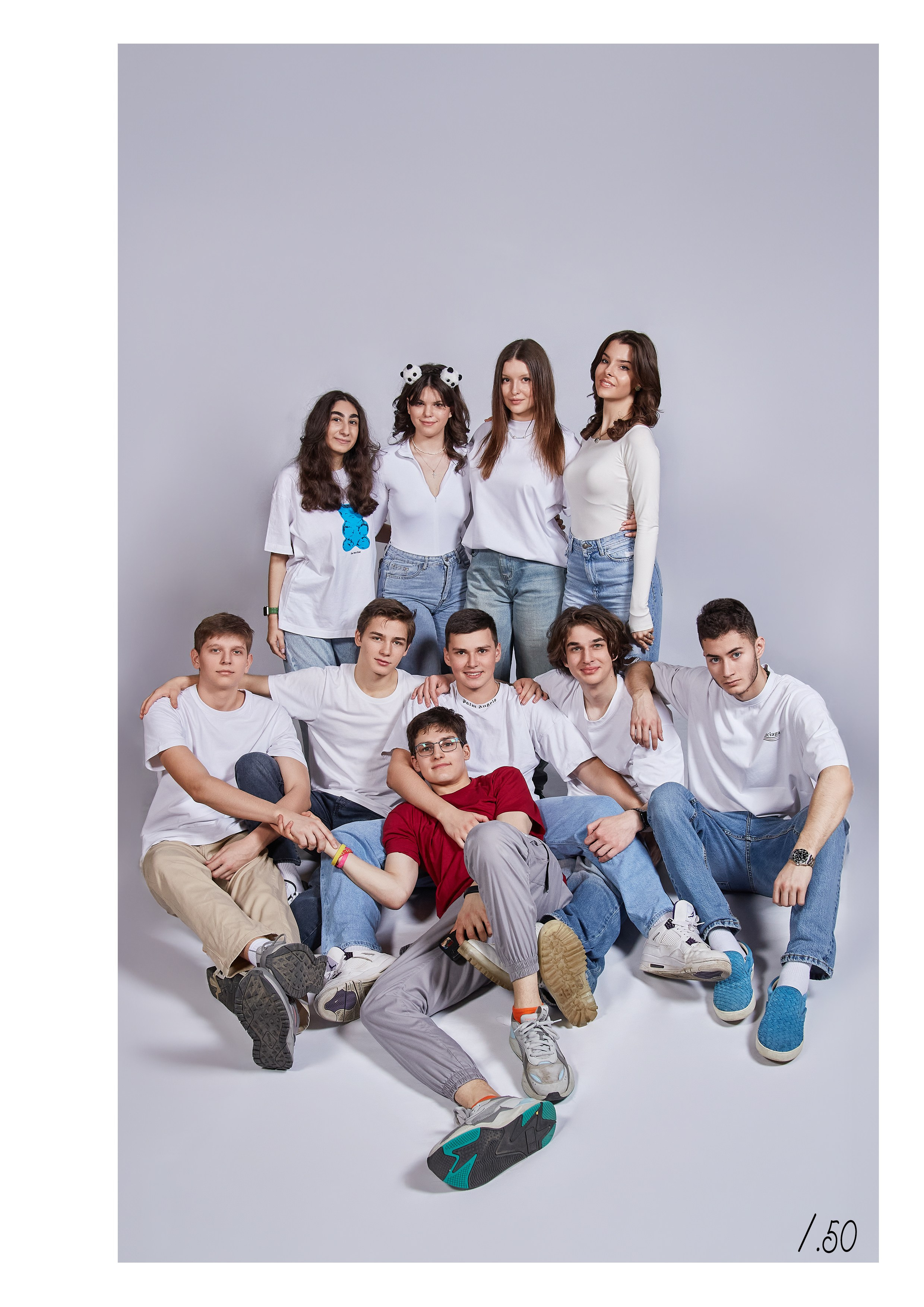 Выпускной альбом «Одиннадцатый» для старших классов — «Миллион Портретов»