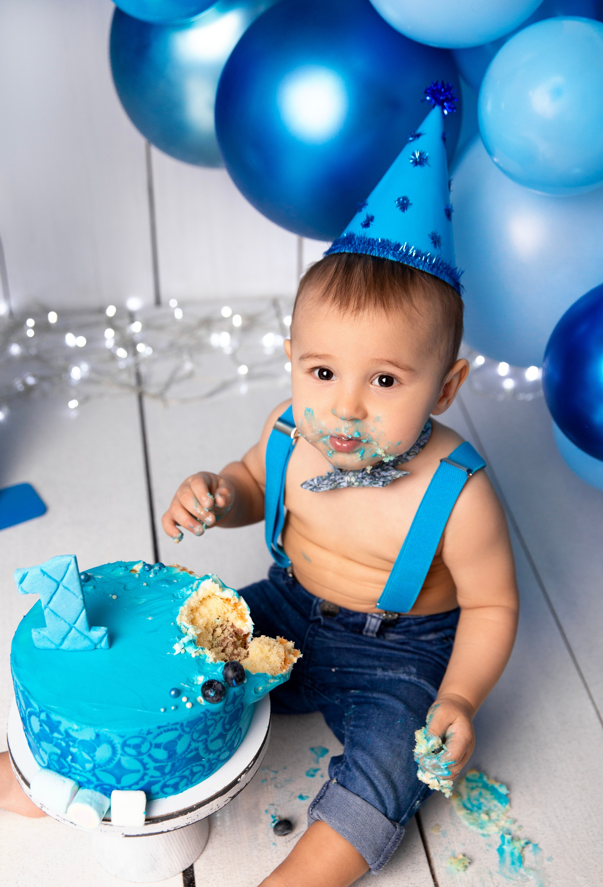 Фотосессия ГОДОВАСИЕ. Фотограф новорожденных, детей до года и беременных в Симферополе