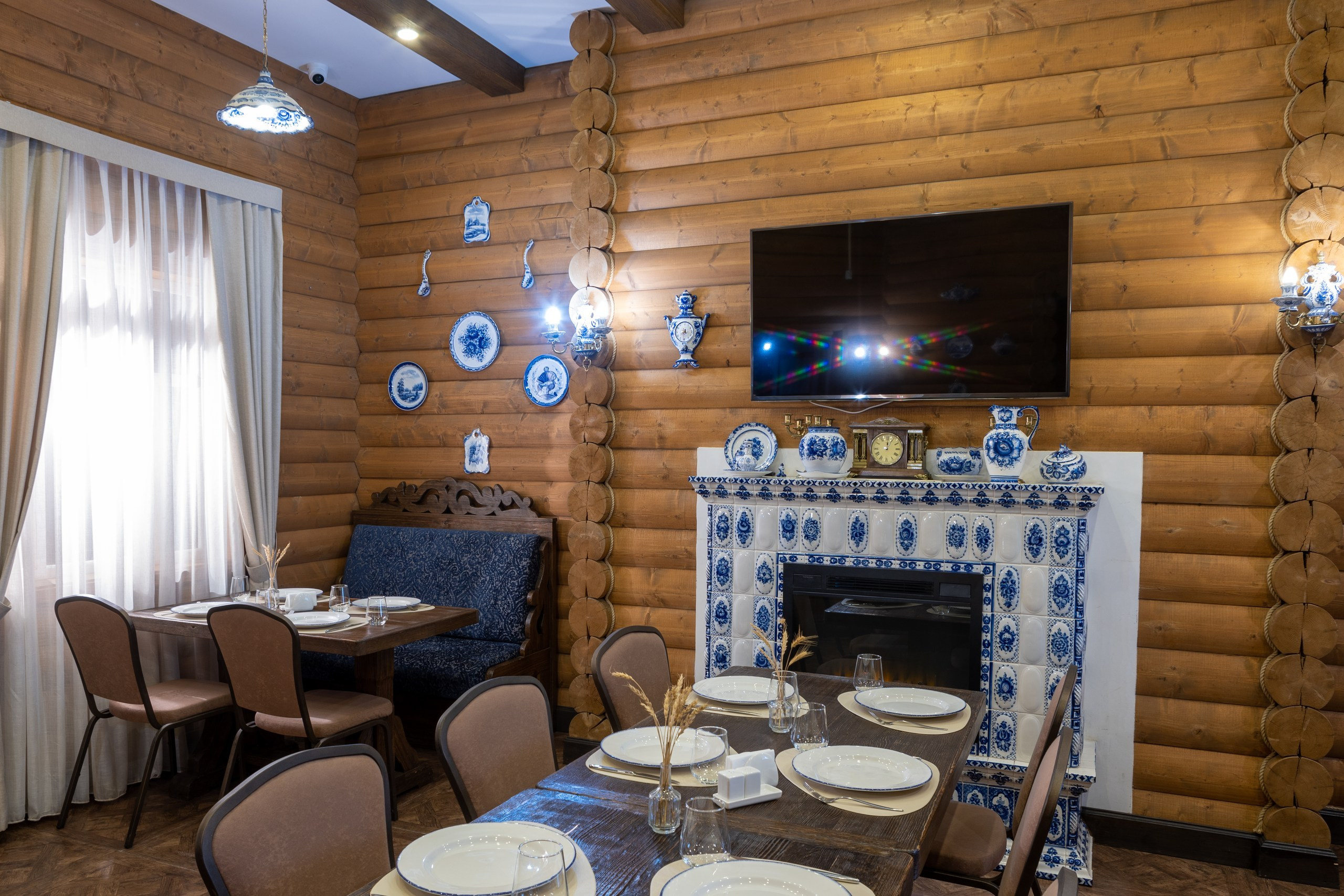 Банкетный зал «Гжель», ресторана «Дача ". Фотограф в Оренбурге. Профессиональный фотограф