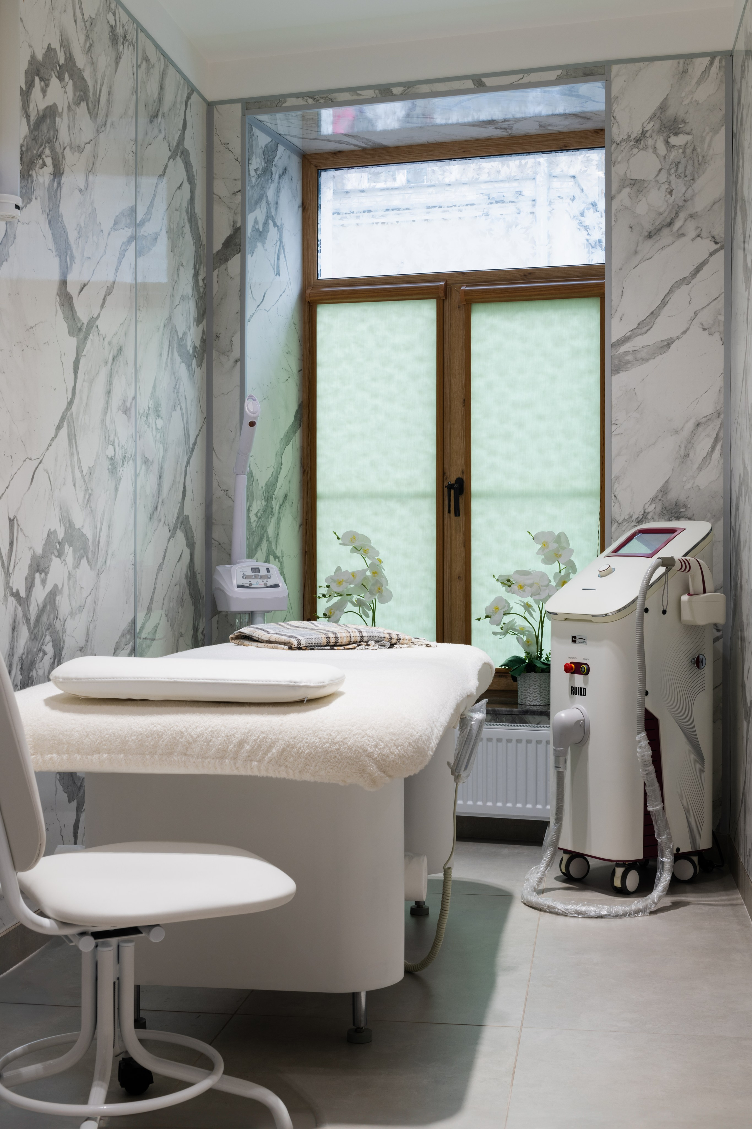 САЛОНЫ КРАСОТЫ 5+ ШТ. Роман Свободный — интерьерная и архитектурная съёмка, Москва и МО