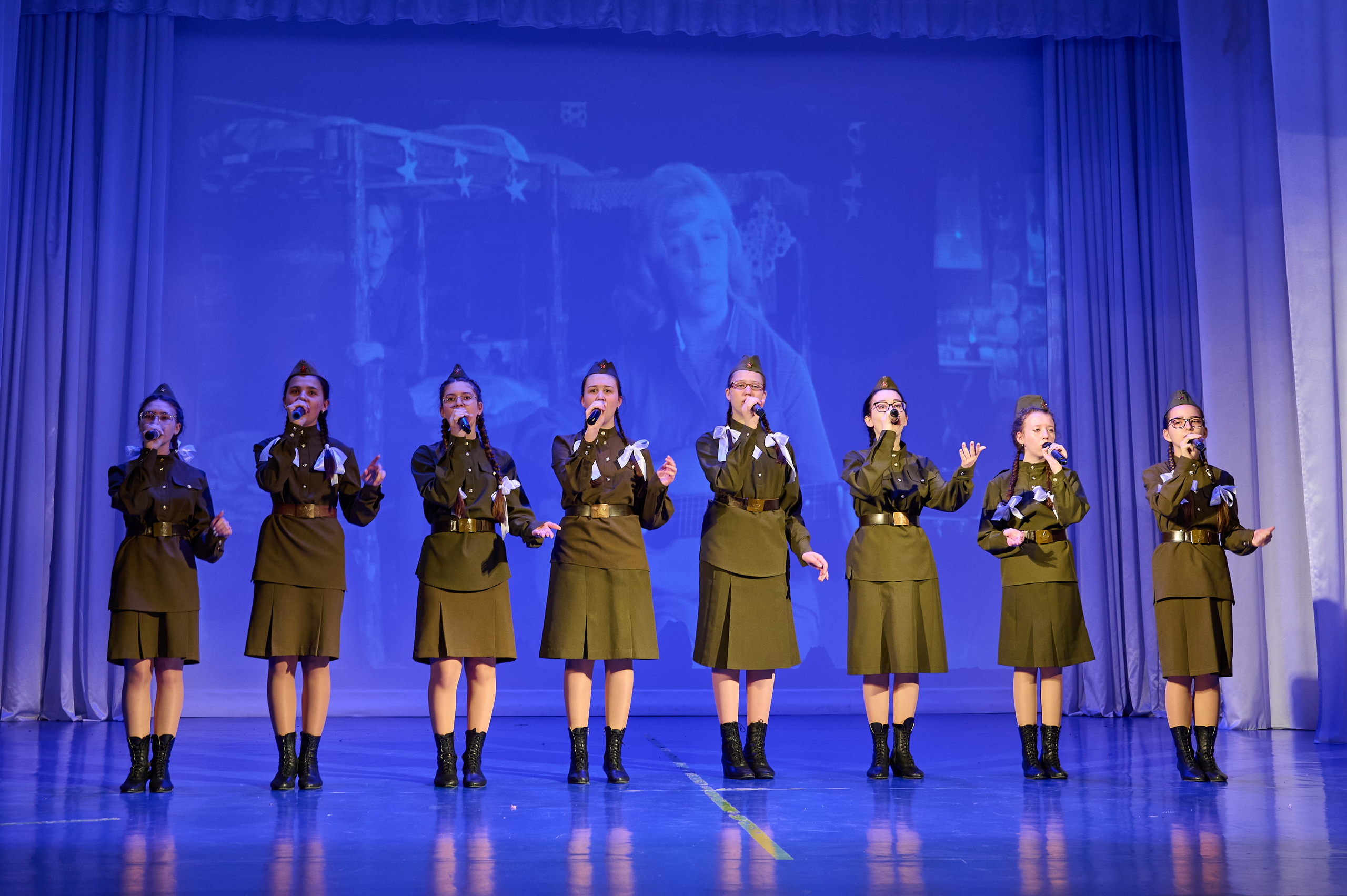 Концерт к 9 мая в с. Марьина Роща. Жизнь курорта Кабардинка в фотографиях