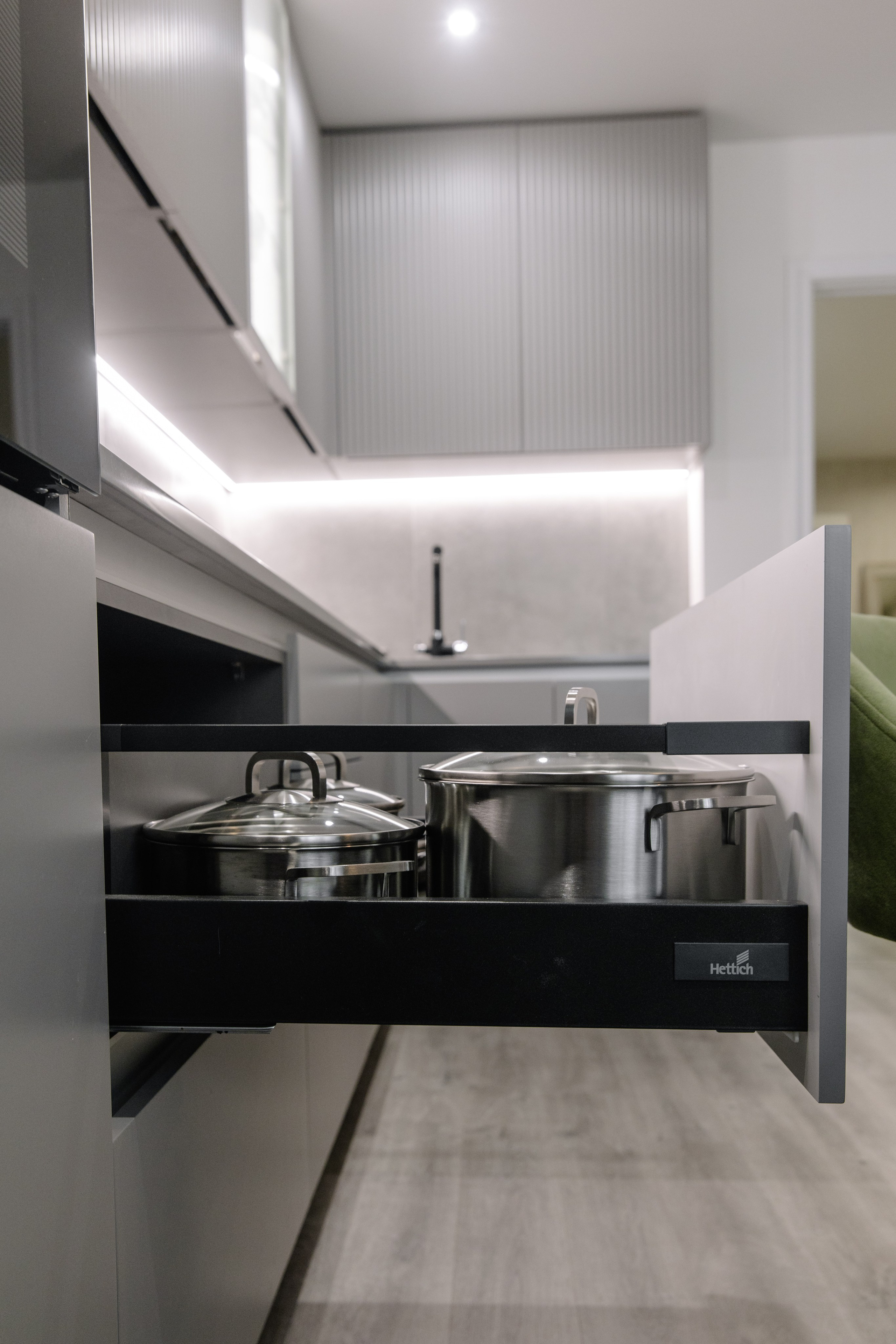 Кухня на заказ в Томске Шевченко. ГУДРУМ — Мебель на заказ в Томске | Кухни | Шкафы | Стулья и Столы