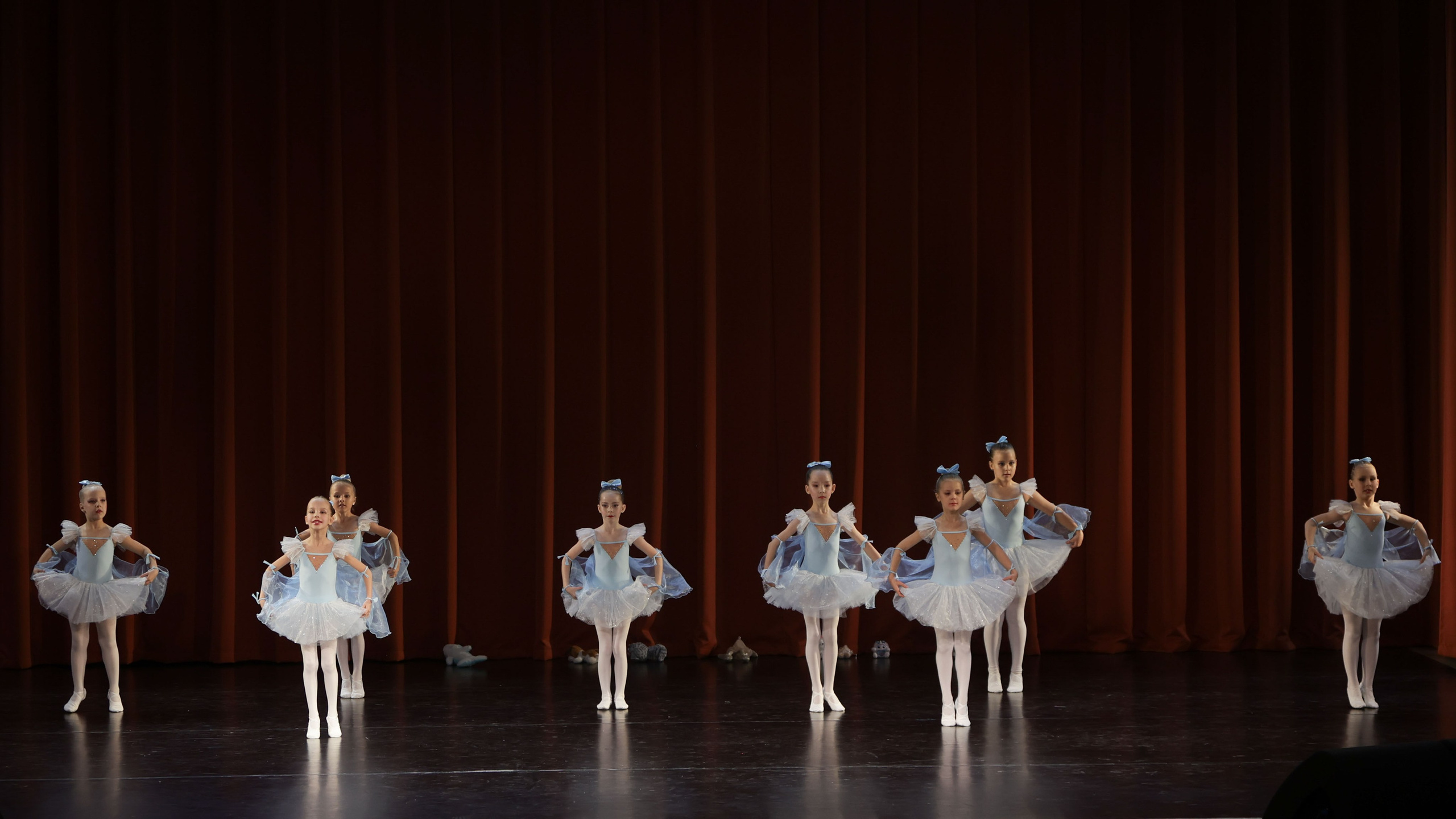 Фестиваль хореографического искусства «КУБОК ЛЕГЕНДЫ — 2025». Выпускные альбомы и школьный фотограф в Подольске, Троицке, Щербинке, Москве и Московской области