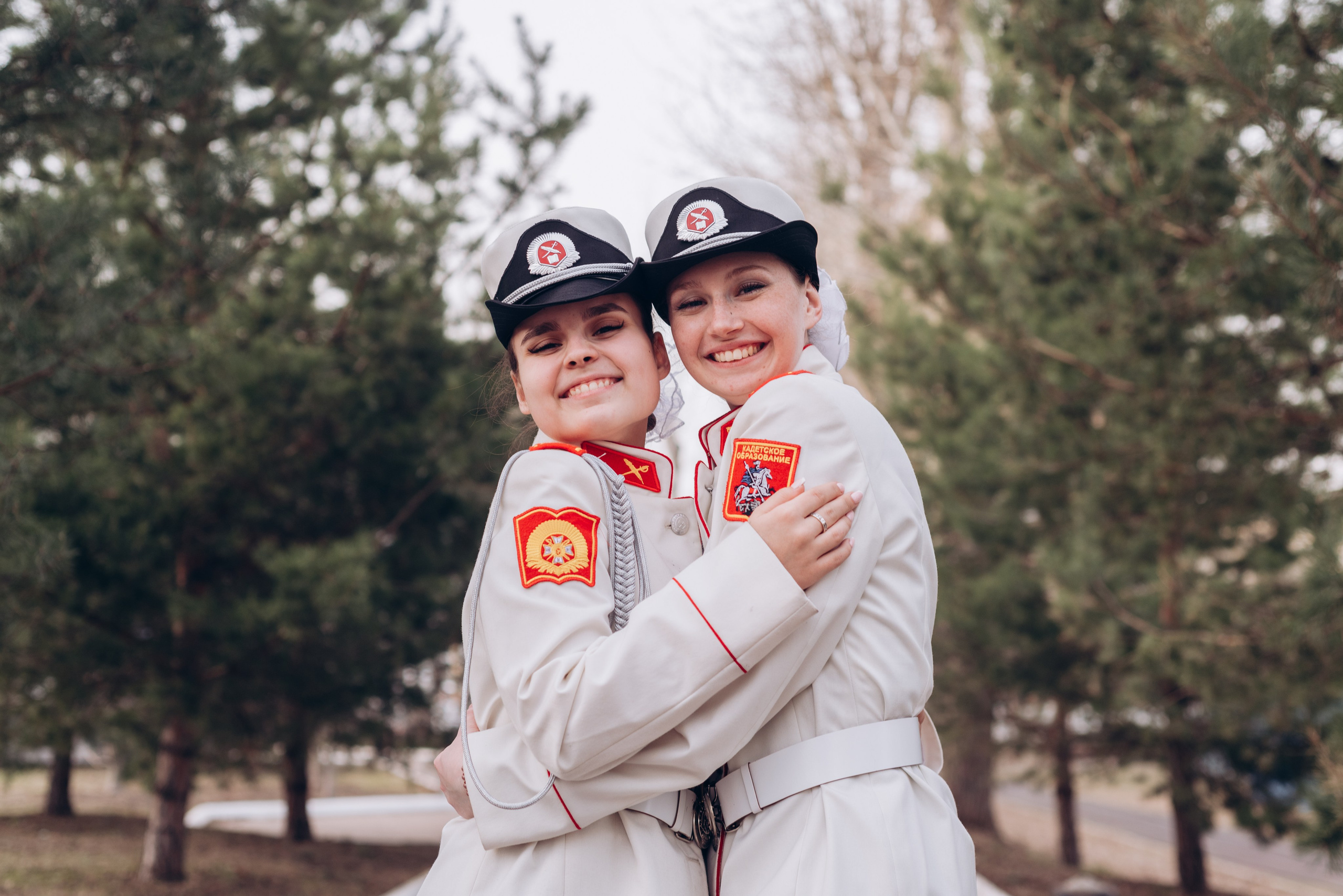 Выпускные альбомы без нервов в Москве — Идеальный альбом!. MILATE — выпускные альбомы, фотосессии и видео в Москве