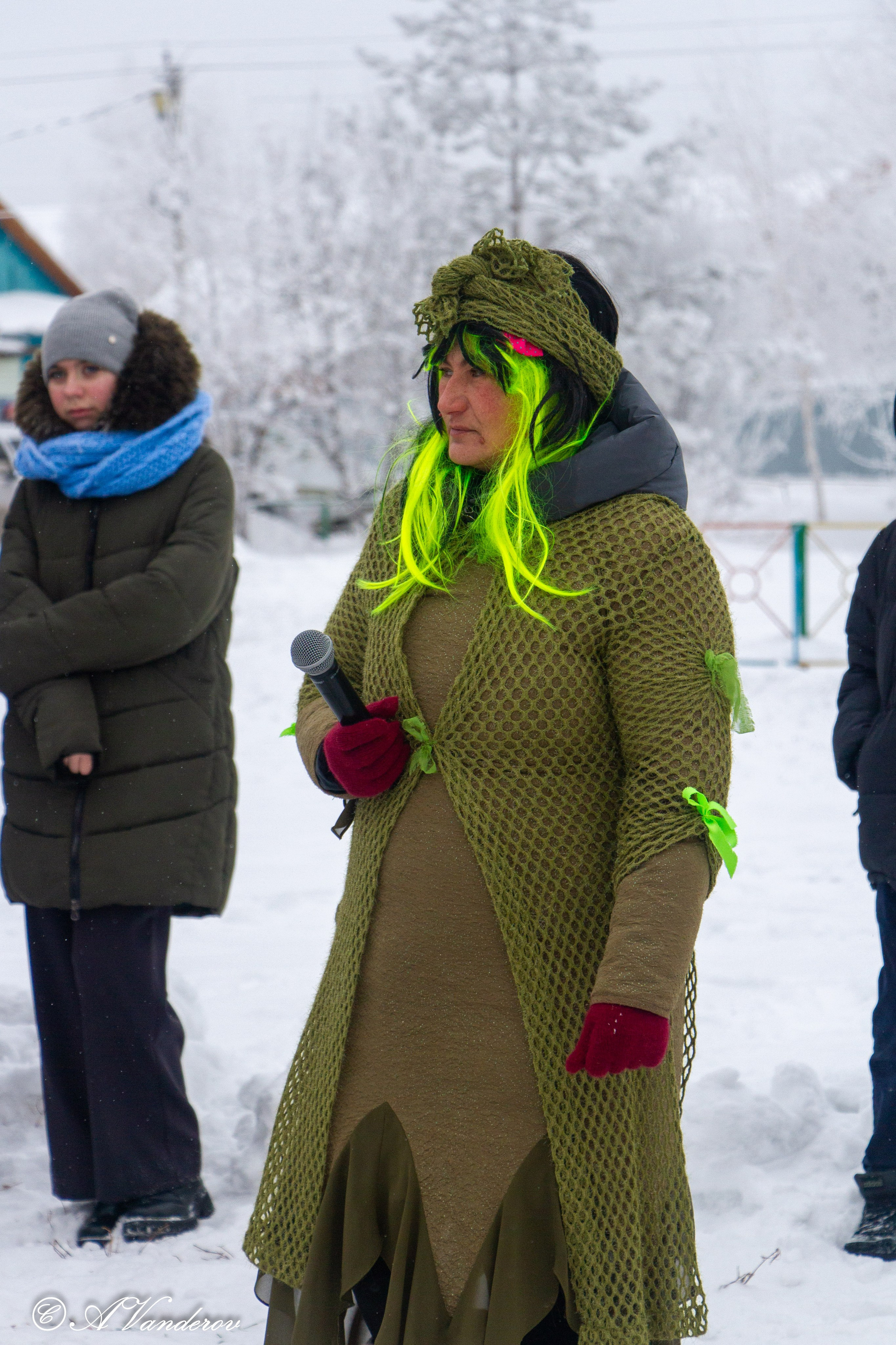 Праздник во дворе, ул. Осташковская-20. Фотограф Омск | Александр Вандеров