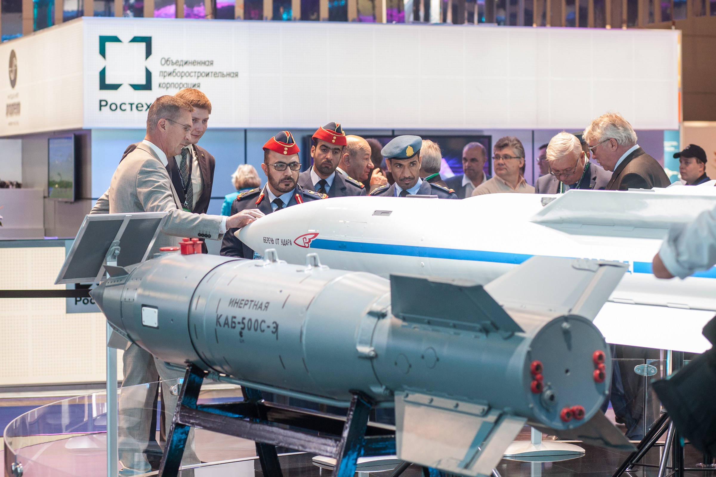 Фотосъёмка стенда корпорации «Тактическое Ракетное Вооружение» на MAKS 2015. Илья Михачёв Фотограф ПРО людей