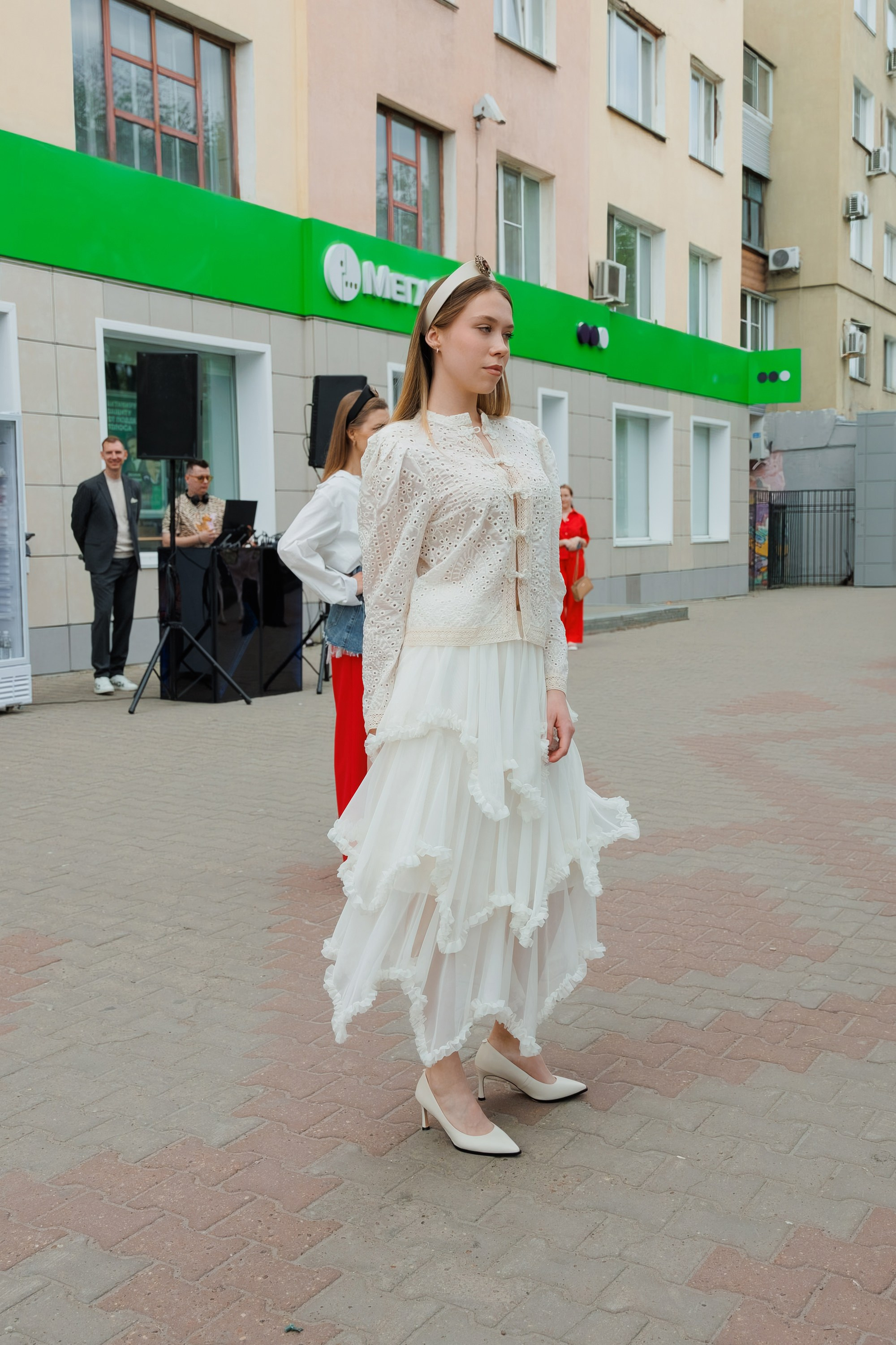 МОДНЫЙ ПОКАЗ. СВОИ. ФОТООТЧЕТЫ-СОБЫТИЯ-МЕСТА