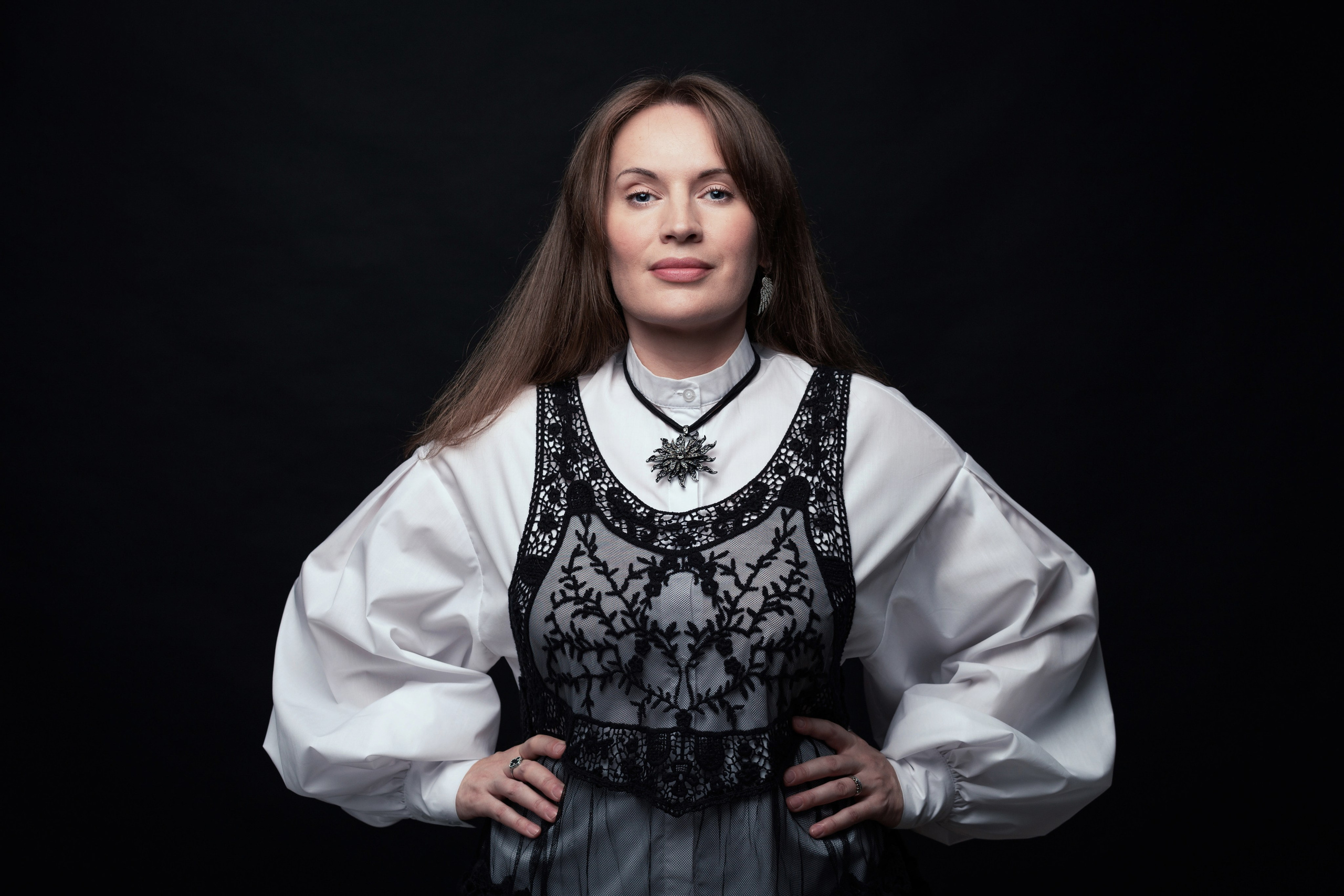 Студийная фотосессия в СПб | Портретная съемка в студии для женщин