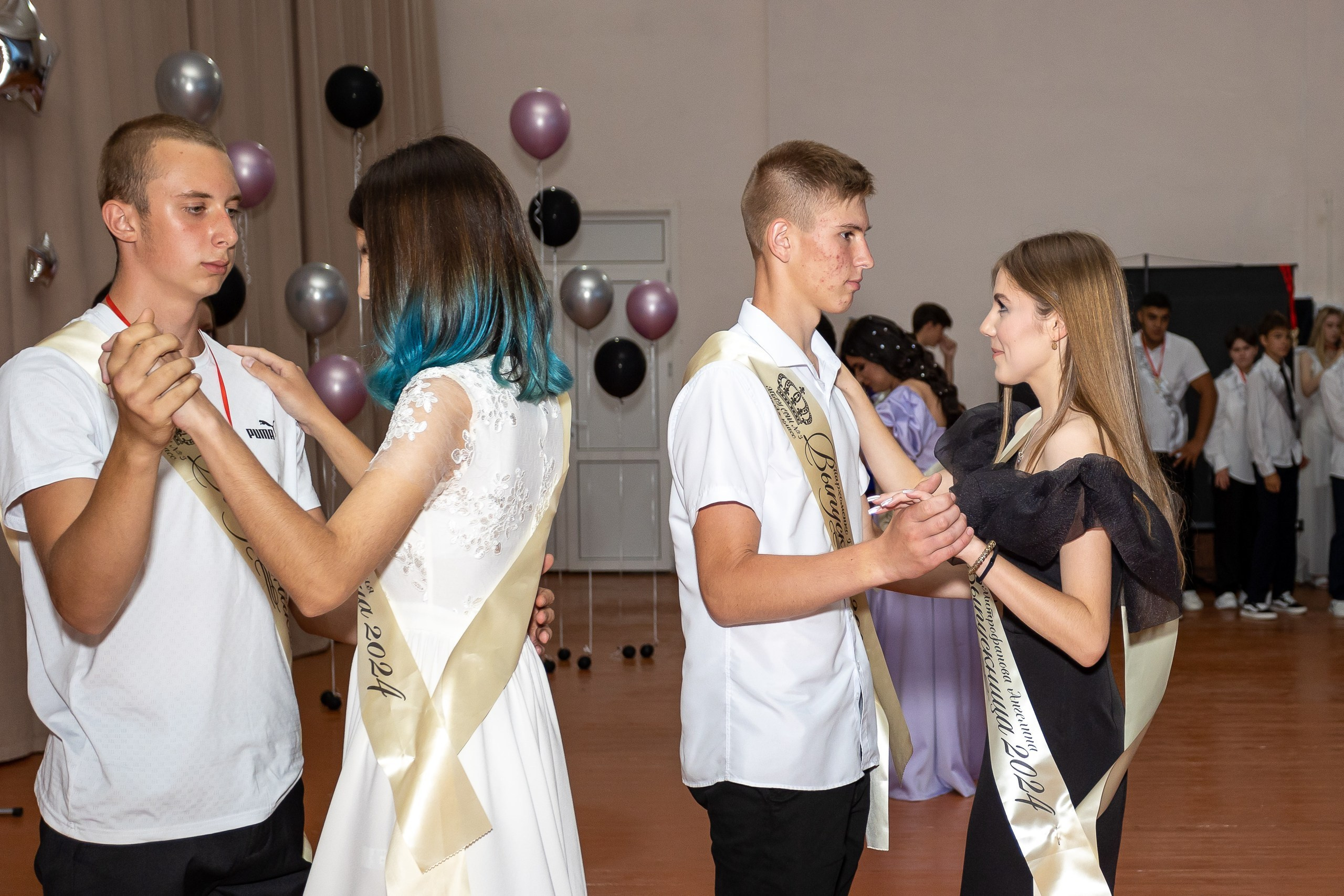 Вручение аттестата 2024 г. Выпускные альбомы Майкоп, Краснодар Елена Золотарева