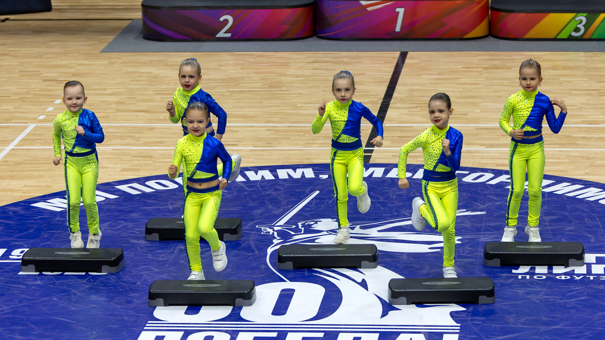 Фестиваль по фитнес-аэробике «Облачко» Младшая группа. Выпускные альбомы и школьный фотограф в Подольске, Троицке, Щербинке, Москве и Московской области