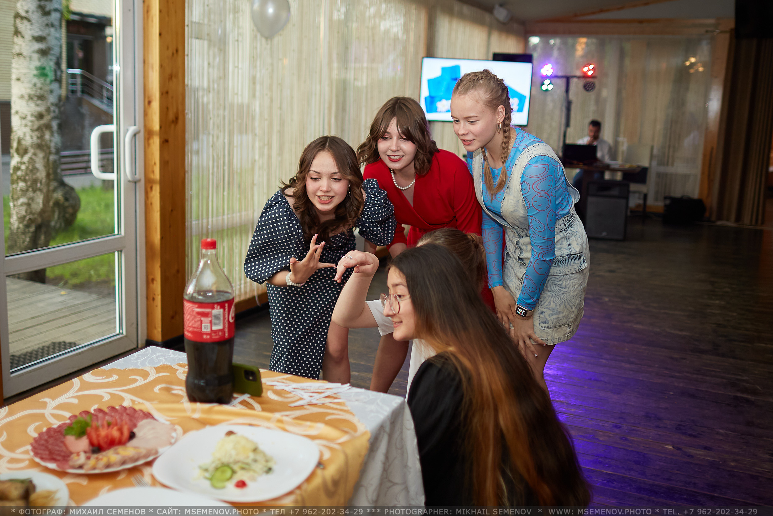 Выпускной. Photographer for business Mikhail Semenov. Aqua photo studio, photo school