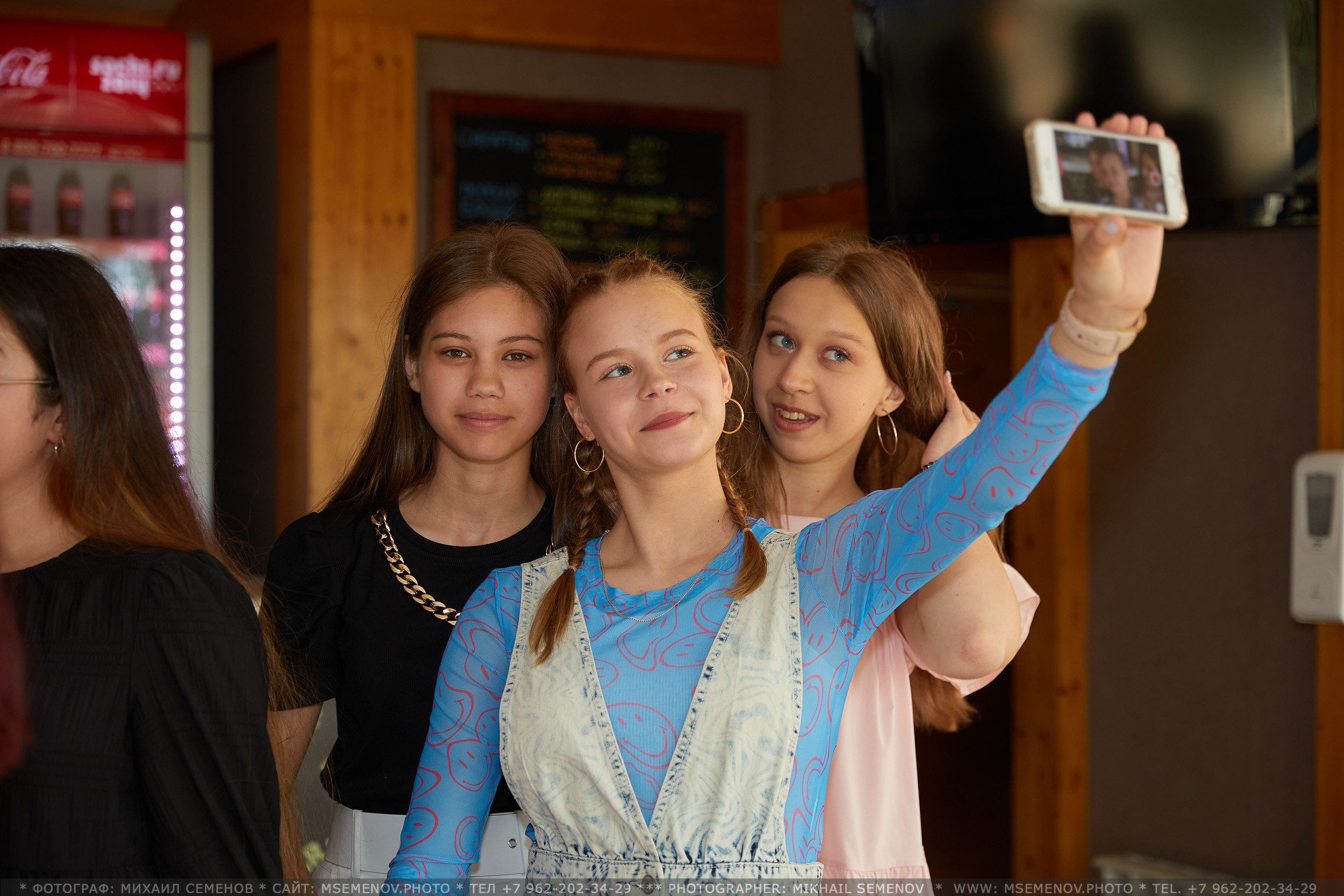 Выпускной. Photographer for business Mikhail Semenov. Aqua photo studio, photo school