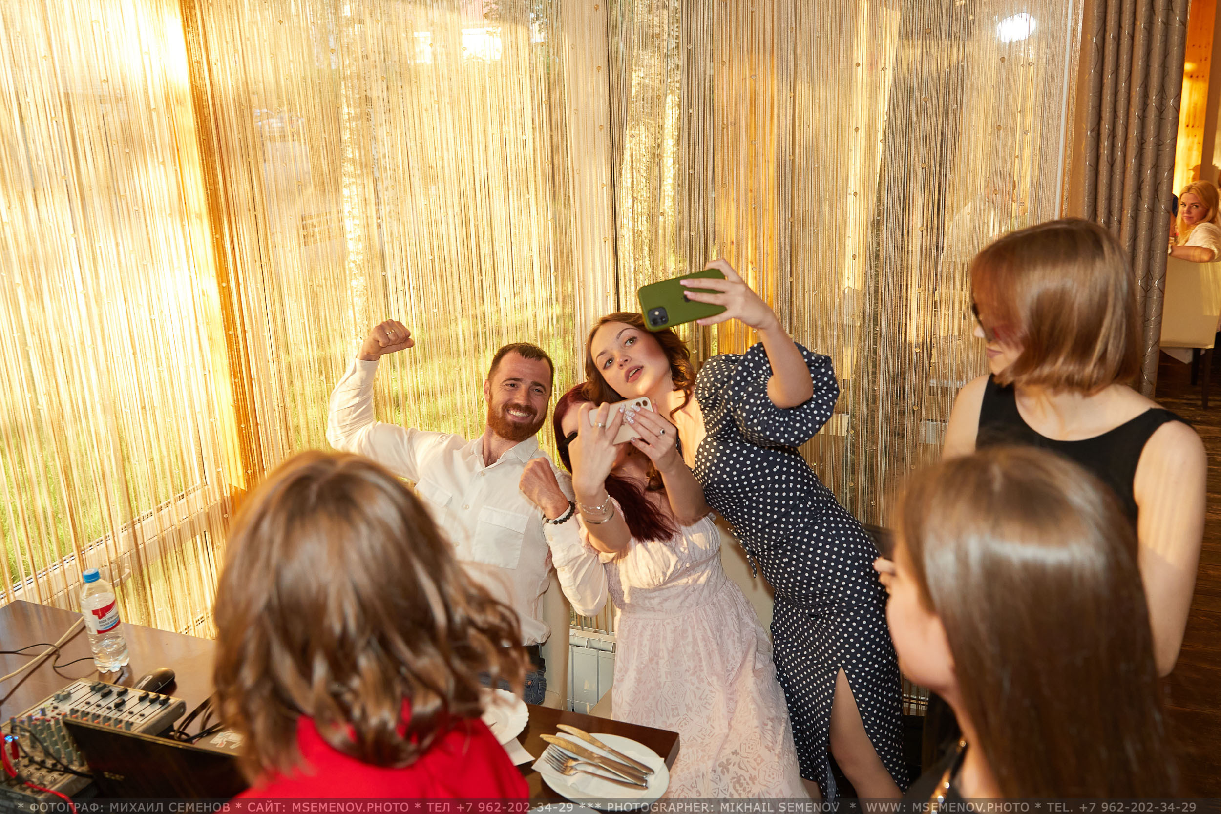 Выпускной. Photographer for business Mikhail Semenov. Aqua photo studio, photo school