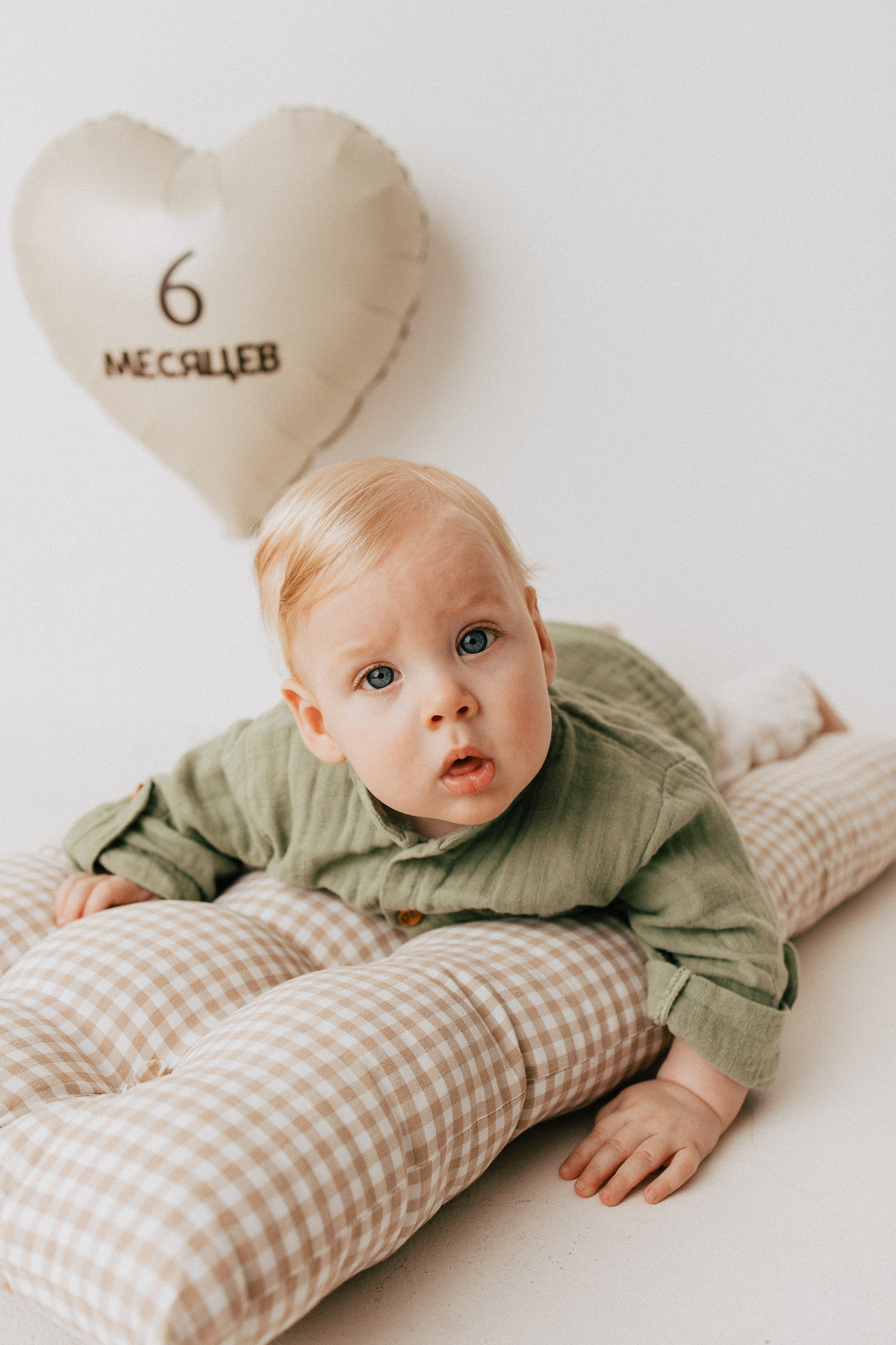 Леону 6 месяцев. Фотограф новорожденных, детей и беременности г. Волгодонск Дарья Илькова