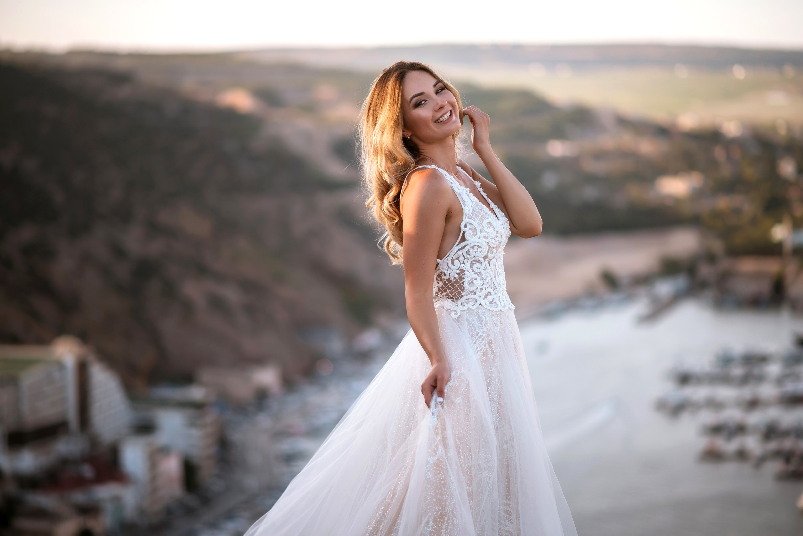 Невероятно красивая свадебная фотосессия в Крыму в Балаклаве. Свадебный и семейный фотограф в Симферополе Дарья Маркова