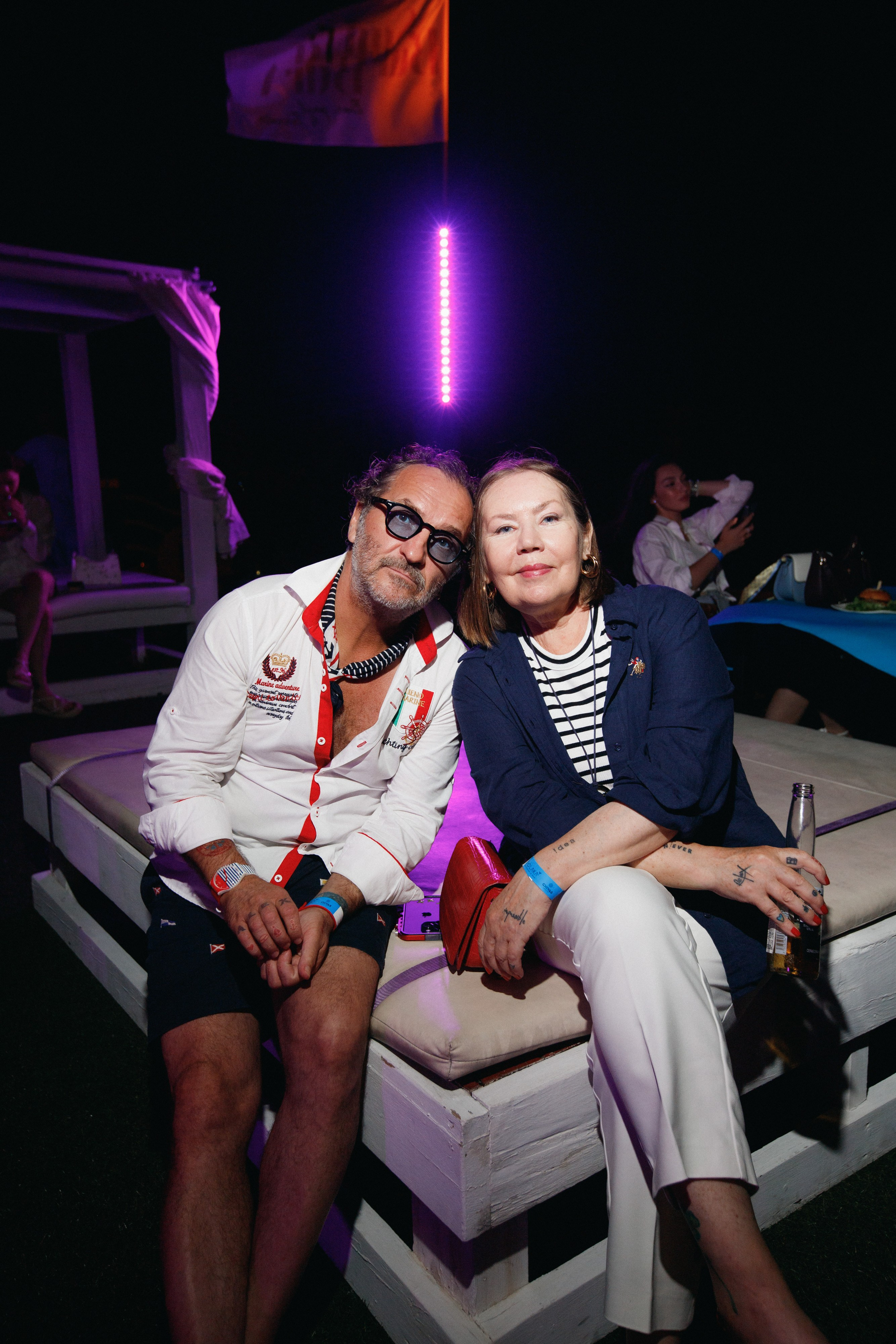 СОБРАНИЕ — ПРЕЗЕНТАЦИЯ НОВОГО НОМЕРА. СВОИ. ФОТООТЧЕТЫ-СОБЫТИЯ-МЕСТА