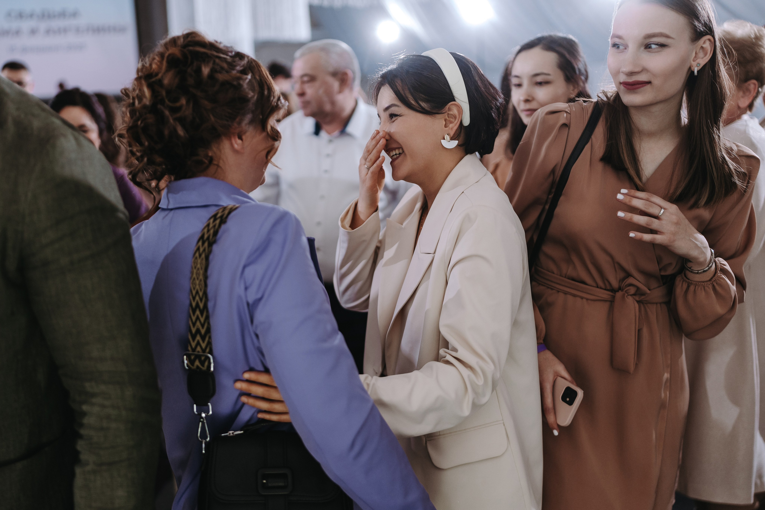 ГОСТИНИЦА АГИДЕЛЬ, ФОТОСТУДИЯ МОНОХРОМ, РЕСТОРАН ПРАВДА ХОЛЛ, ВЕДУЩИЙ АНДРЕЙ ОГНЕВ УФА