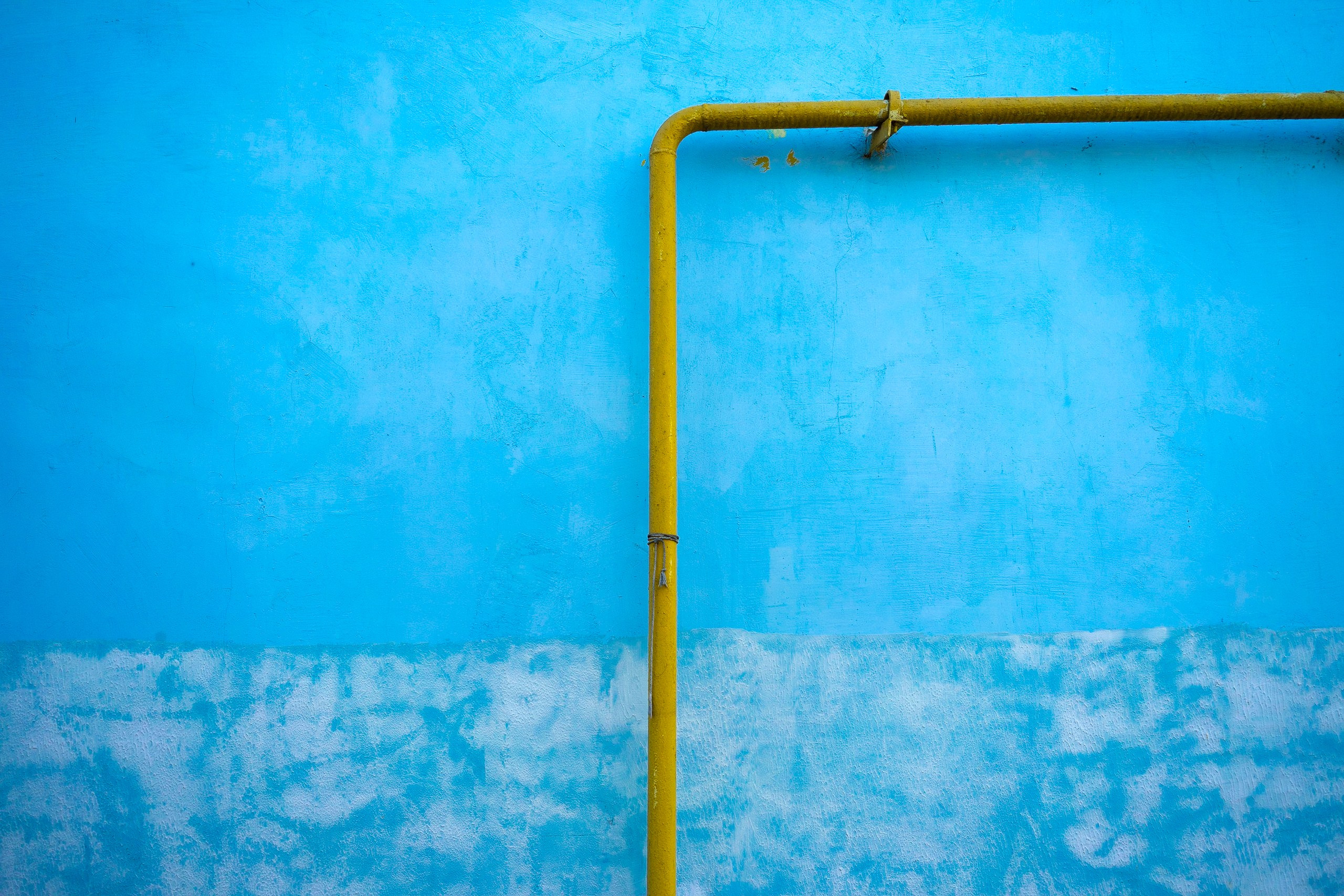 Projects. Oleg Kozachok — Photographer with Protanopia | Portraits, Texture & Light