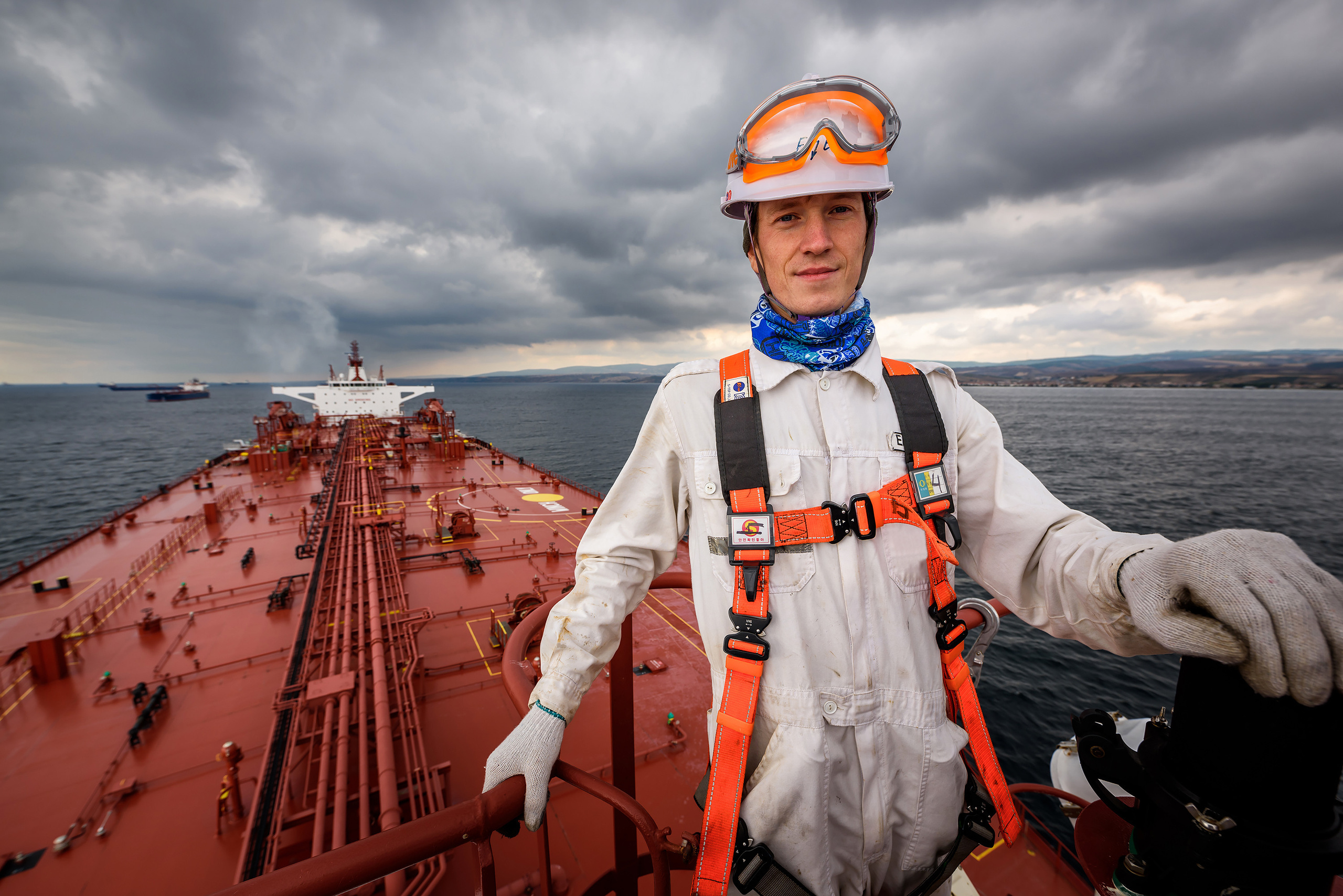 Экипаж на борту танкера. Crew on board tanker. Яркие фото на Чёрном море