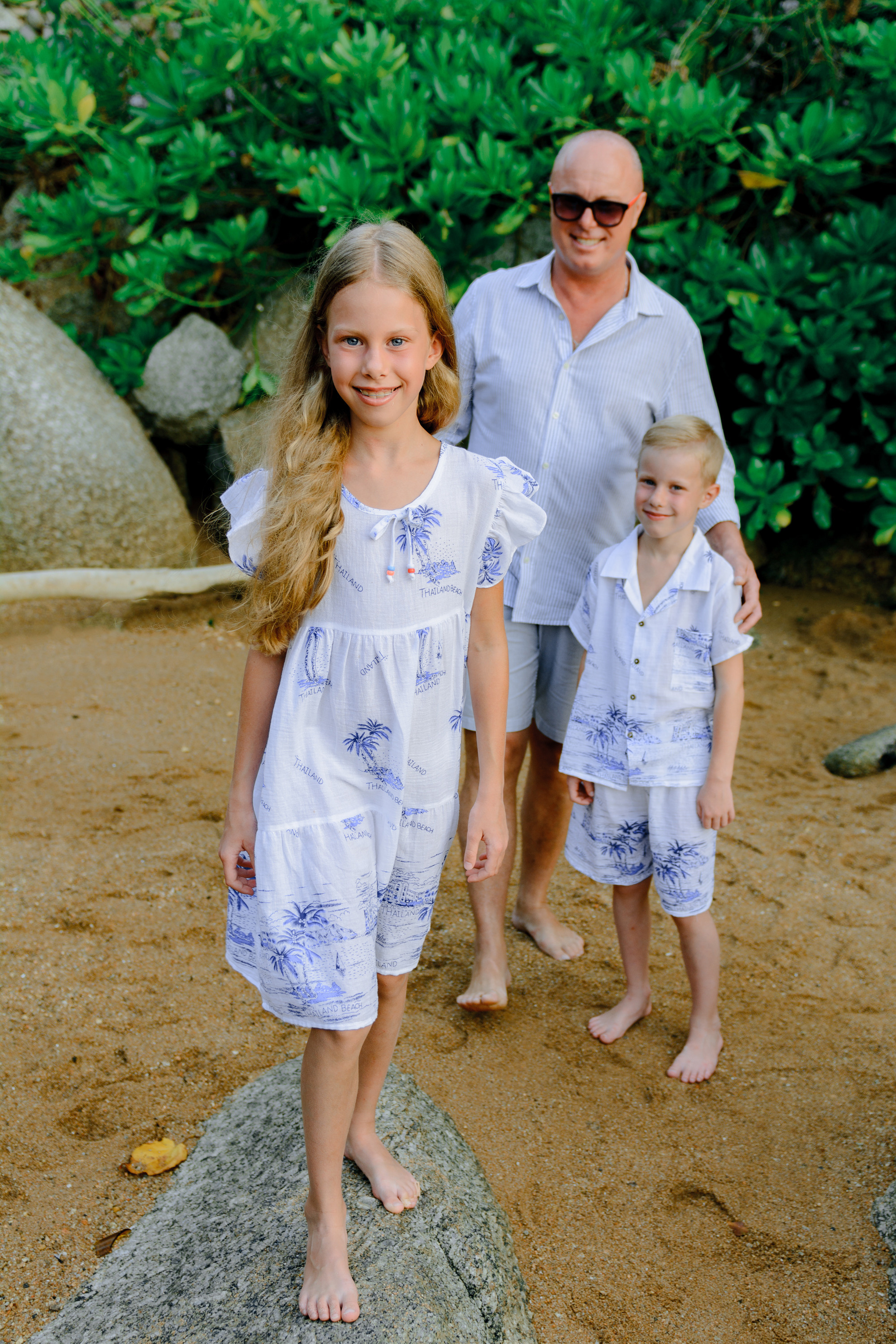 Family photoshoot on Phuket. Fedor Lemeshko — Destination Wedding and Family Lifestyle photographer