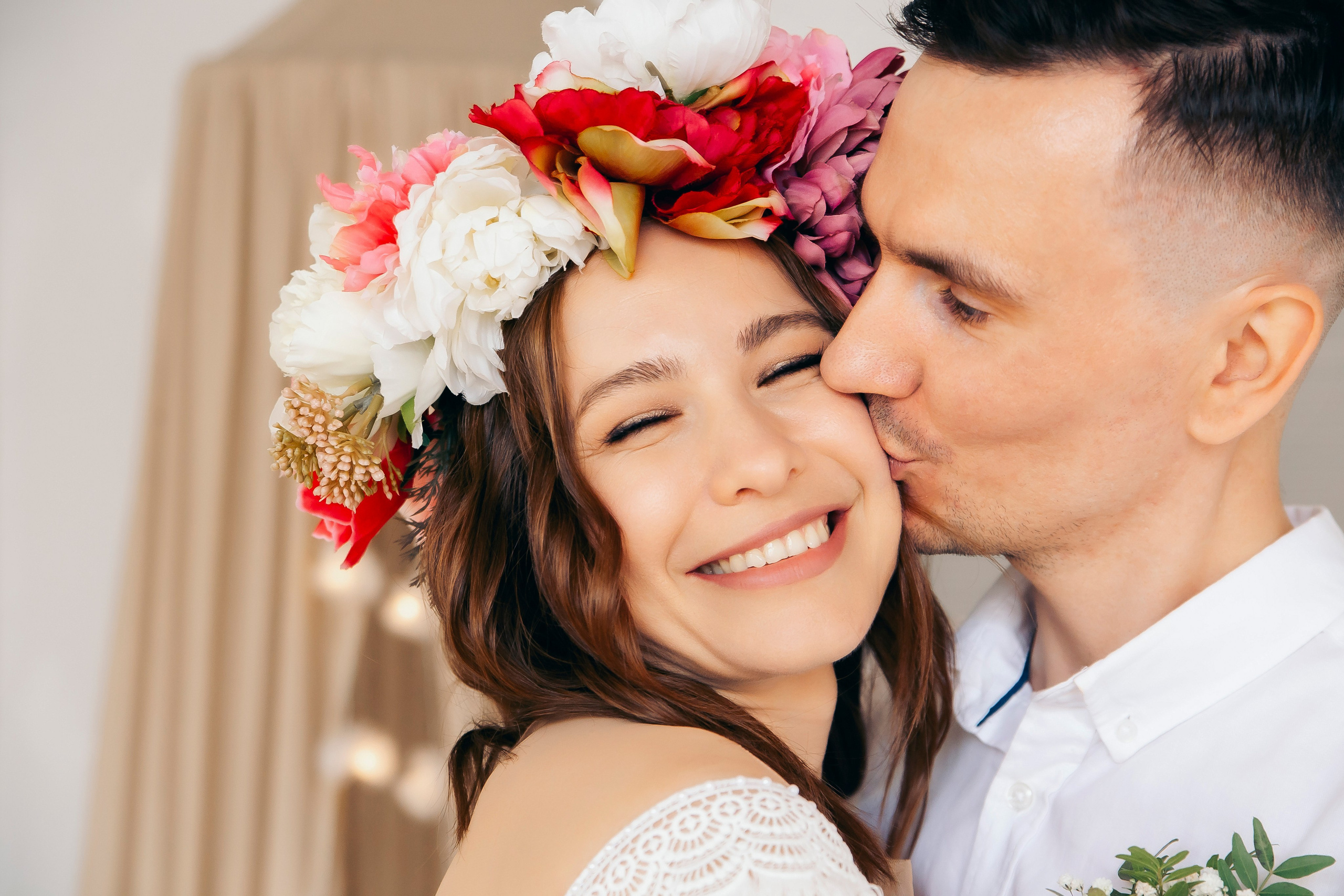 Свадебная съёмка в студии с гостями. Свадебный, семейный фотограф, контент съёмка. Екатеринбург. Елена Граф